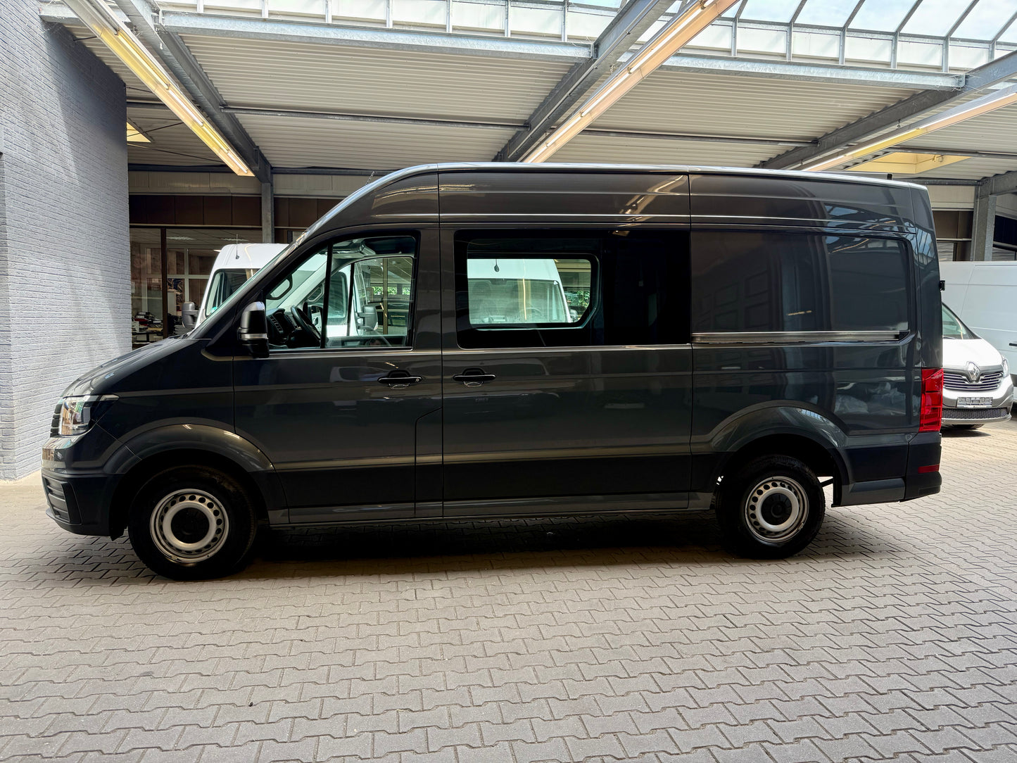 Volkswagen Crafter 2.0 TDI L3H3 NAVI AHK KLIMA SHZ CAM 3,5t