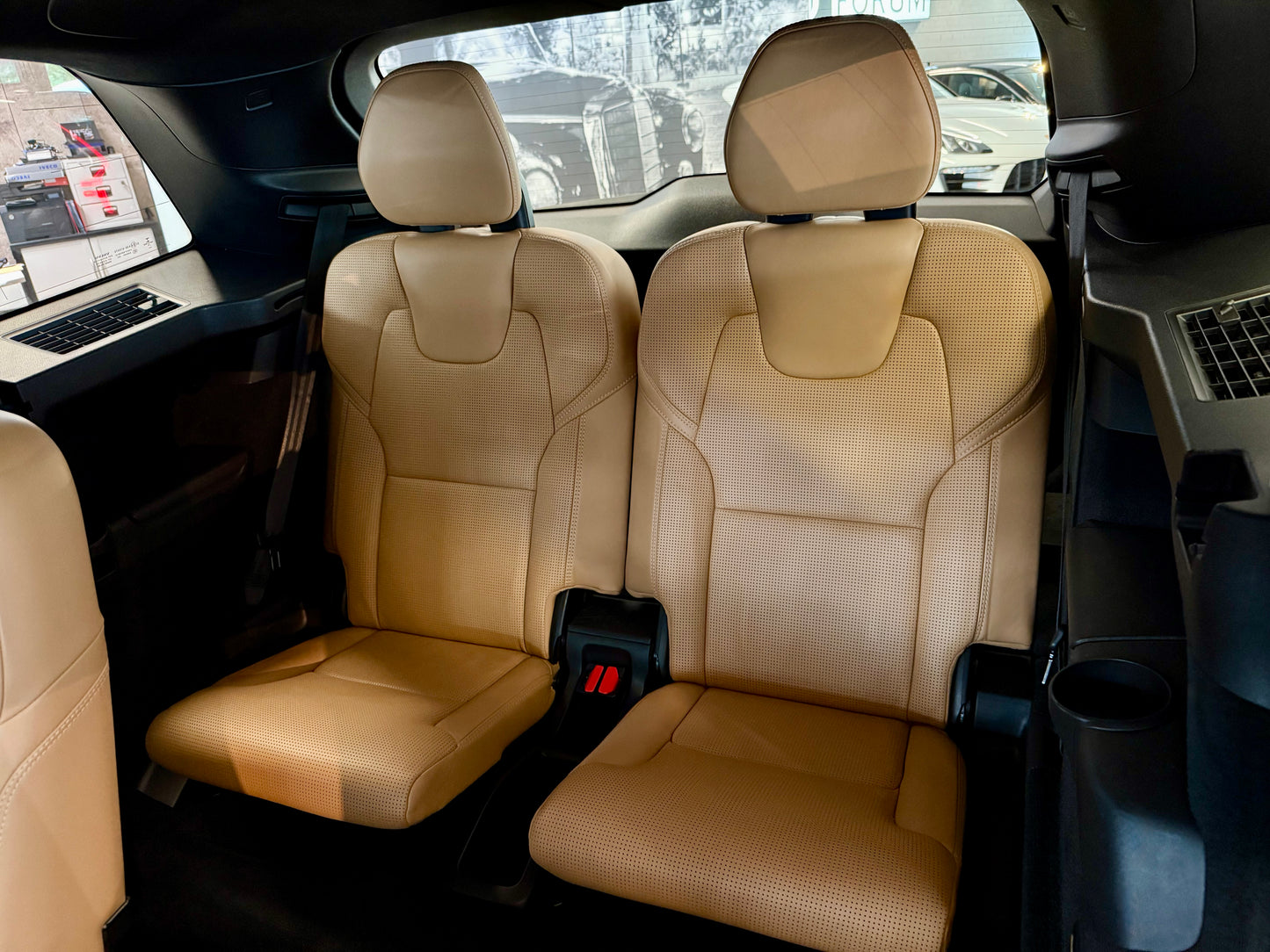 Volvo XC90 D5 AWD INSCRIPTION 7STZ AHK B&W PANO HEADUP