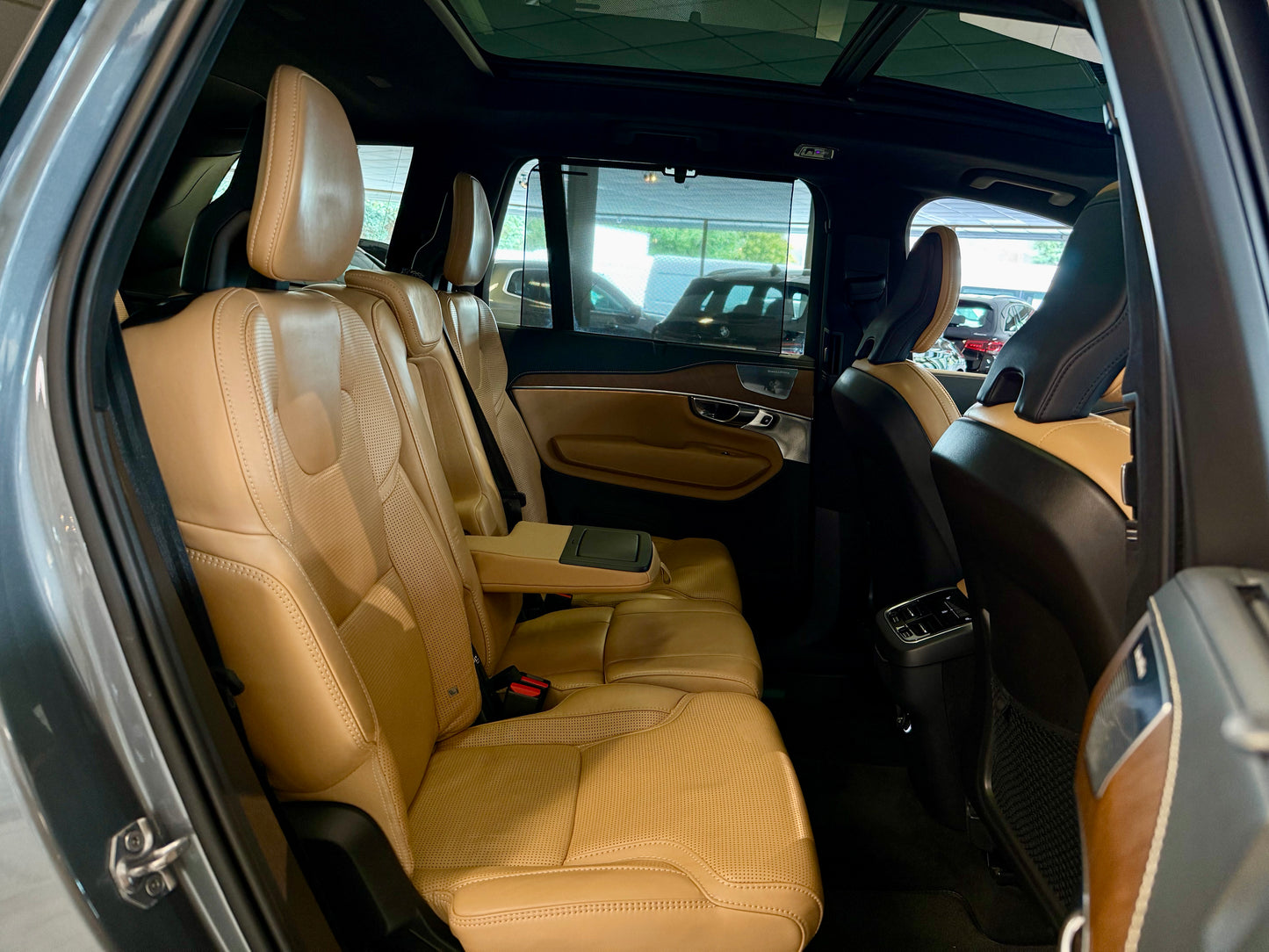 Volvo XC90 D5 AWD INSCRIPTION 7STZ AHK B&W PANO HEADUP