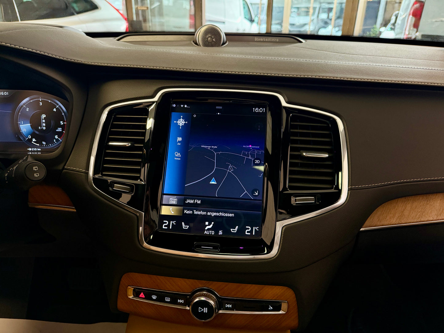 Volvo XC90 D5 AWD INSCRIPTION 7STZ AHK B&W PANO HEADUP