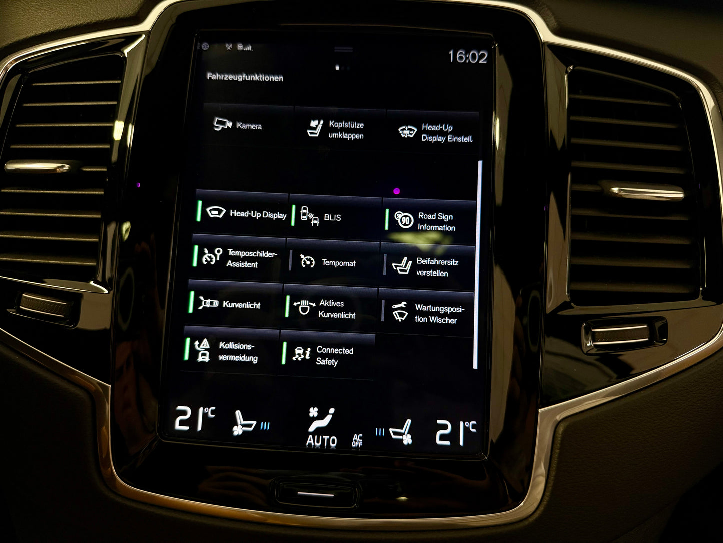 Volvo XC90 D5 AWD INSCRIPTION 7STZ AHK B&W PANO HEADUP