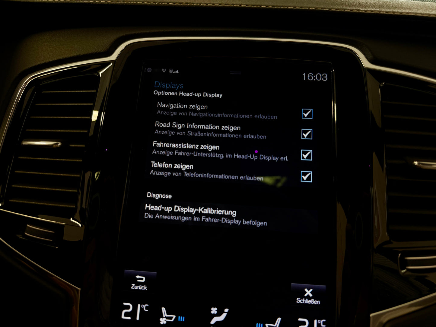Volvo XC90 D5 AWD INSCRIPTION 7STZ AHK B&W PANO HEADUP