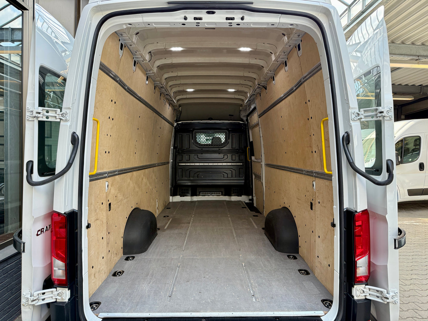 Volkswagen Crafter 2.0 TDI L5H4 3,5t KLIMA NAVI KAMERA PDC