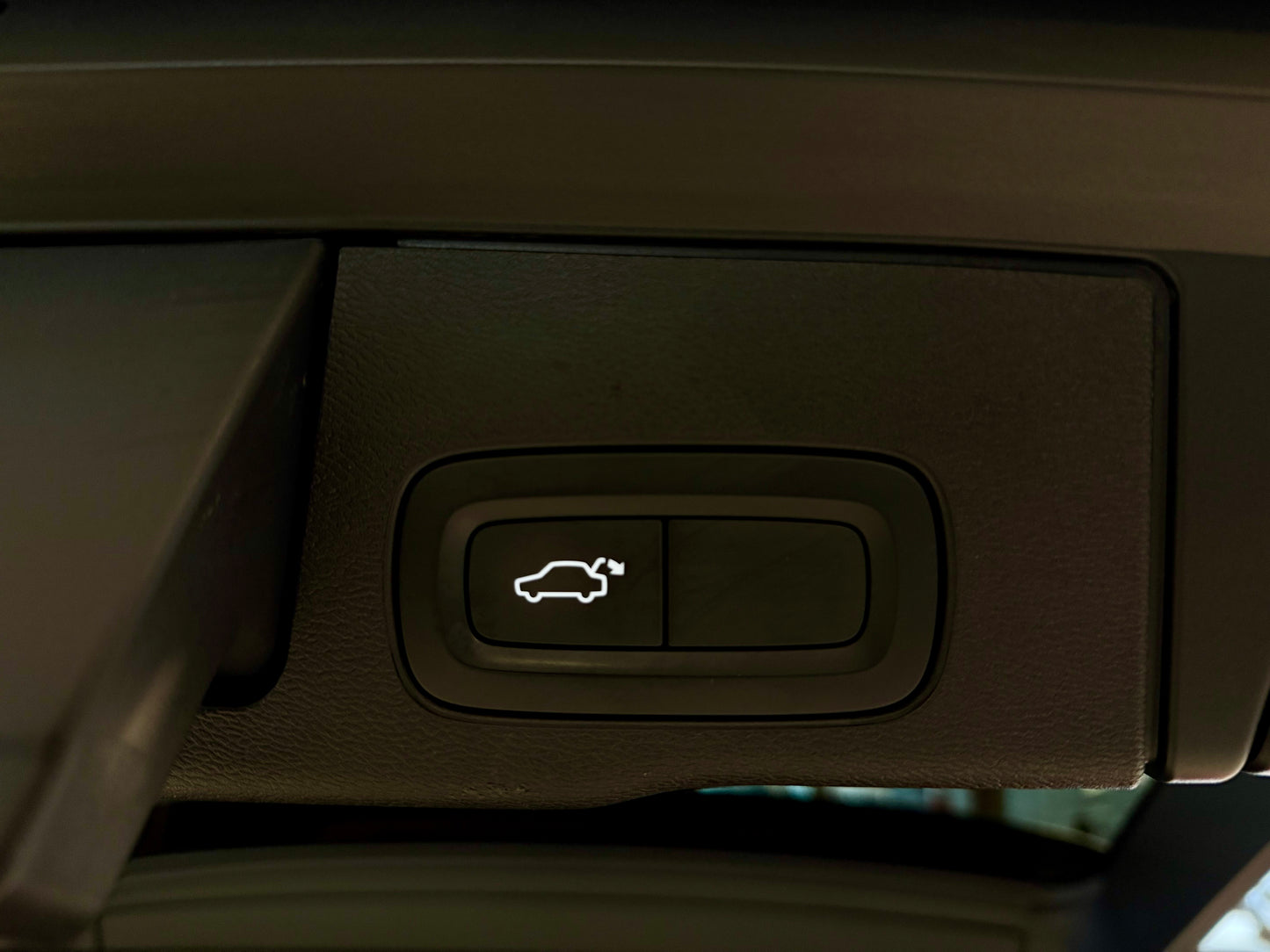 Volvo XC60 T5 AWD LEDER AHK NAVI PDC LED SHZ CAM DAB