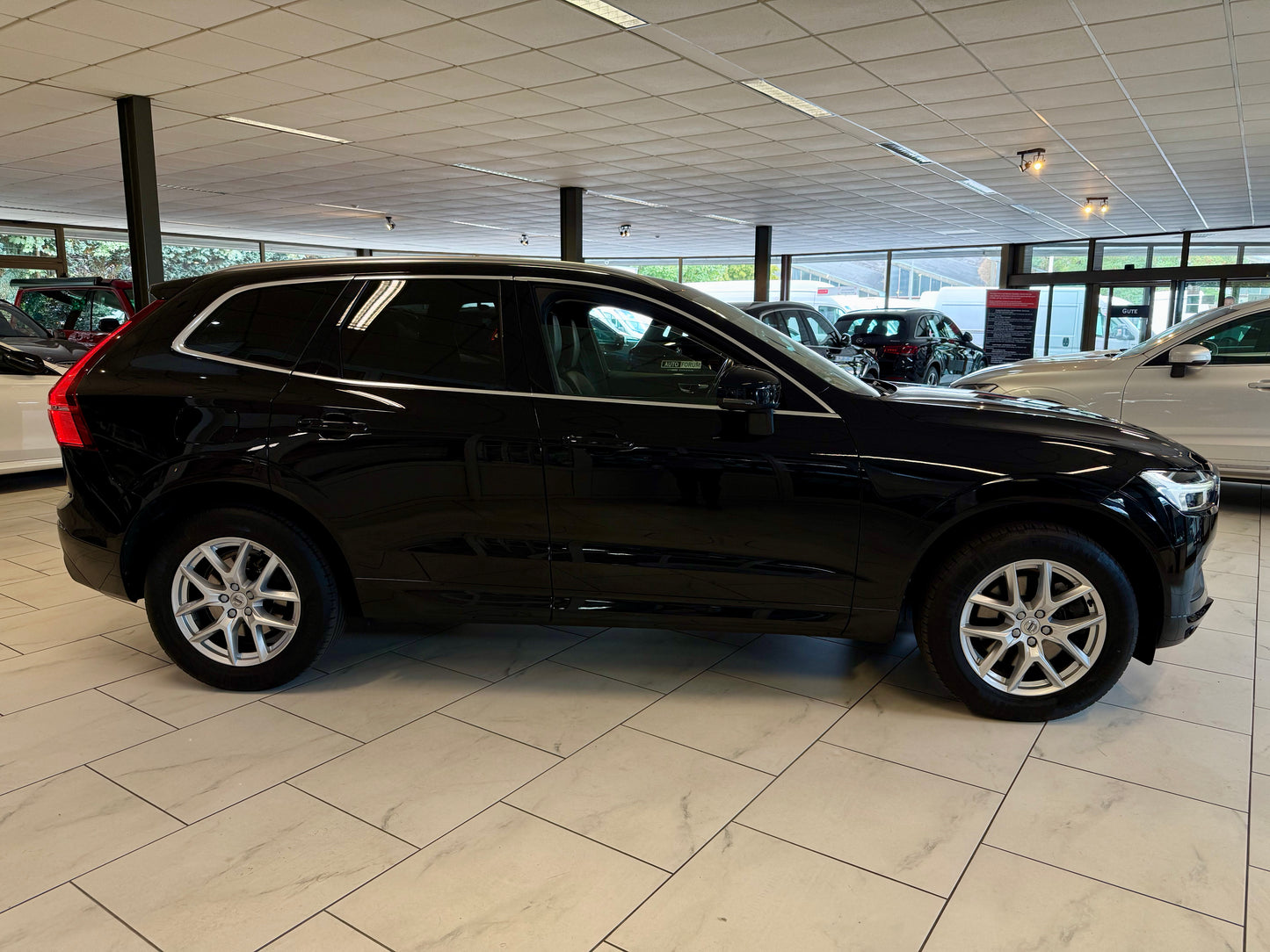 Volvo XC60 T5 AWD LEDER AHK NAVI PDC LED SHZ CAM DAB