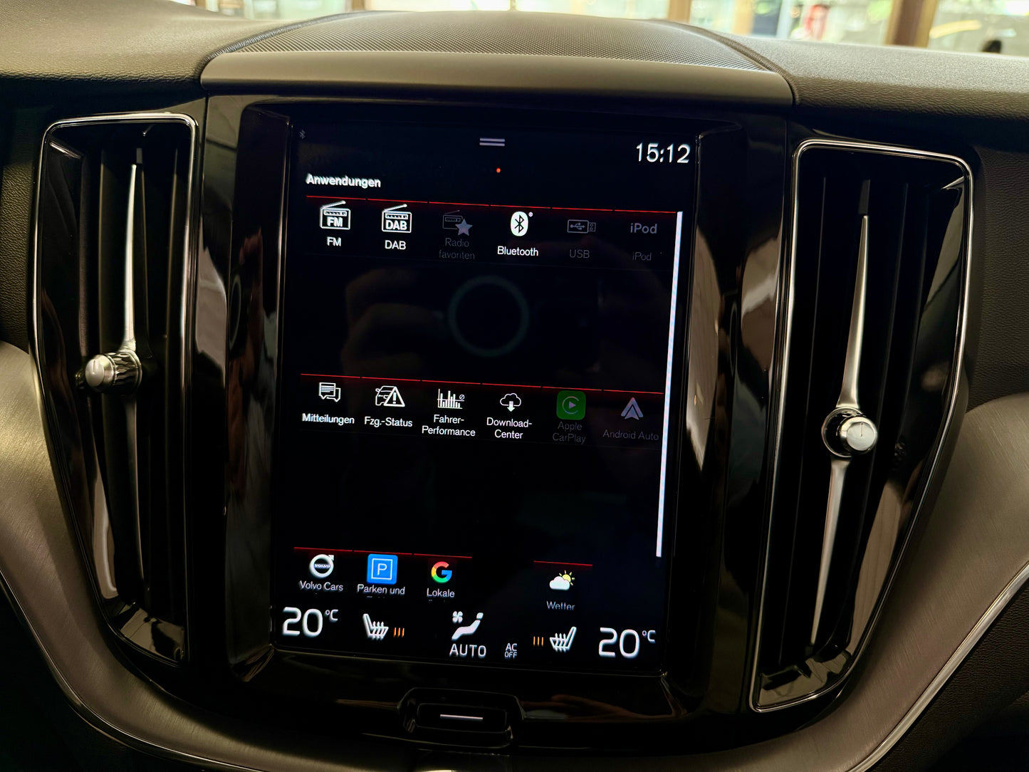 Volvo XC60 T5 AWD LEDER AHK NAVI PDC LED SHZ CAM DAB