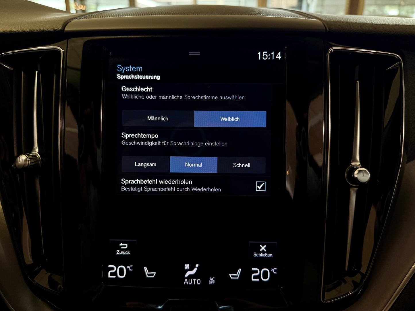 Volvo XC60 T5 AWD LEDER AHK NAVI PDC LED SHZ CAM DAB