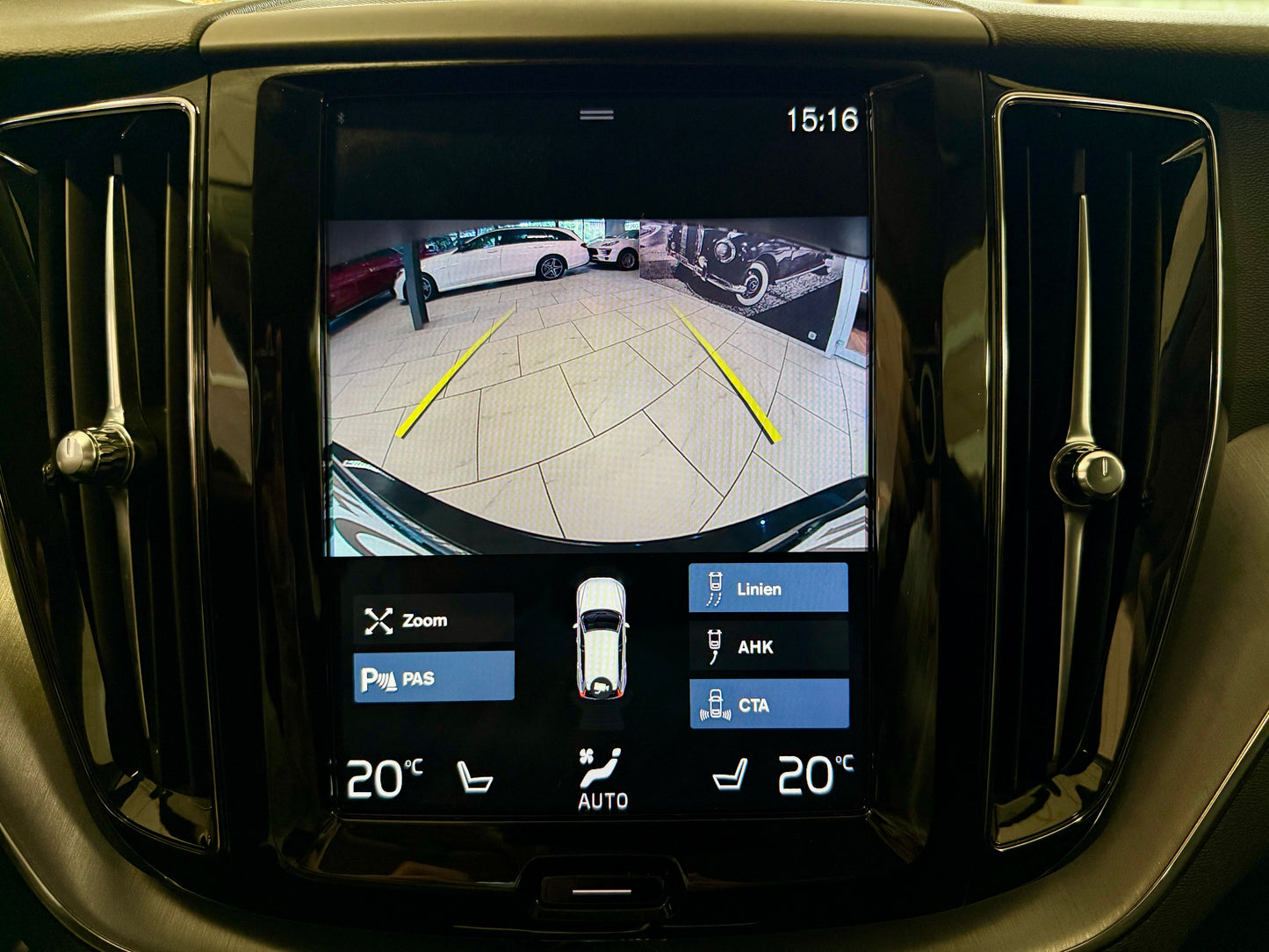 Volvo XC60 T5 AWD LEDER AHK NAVI PDC LED SHZ CAM DAB