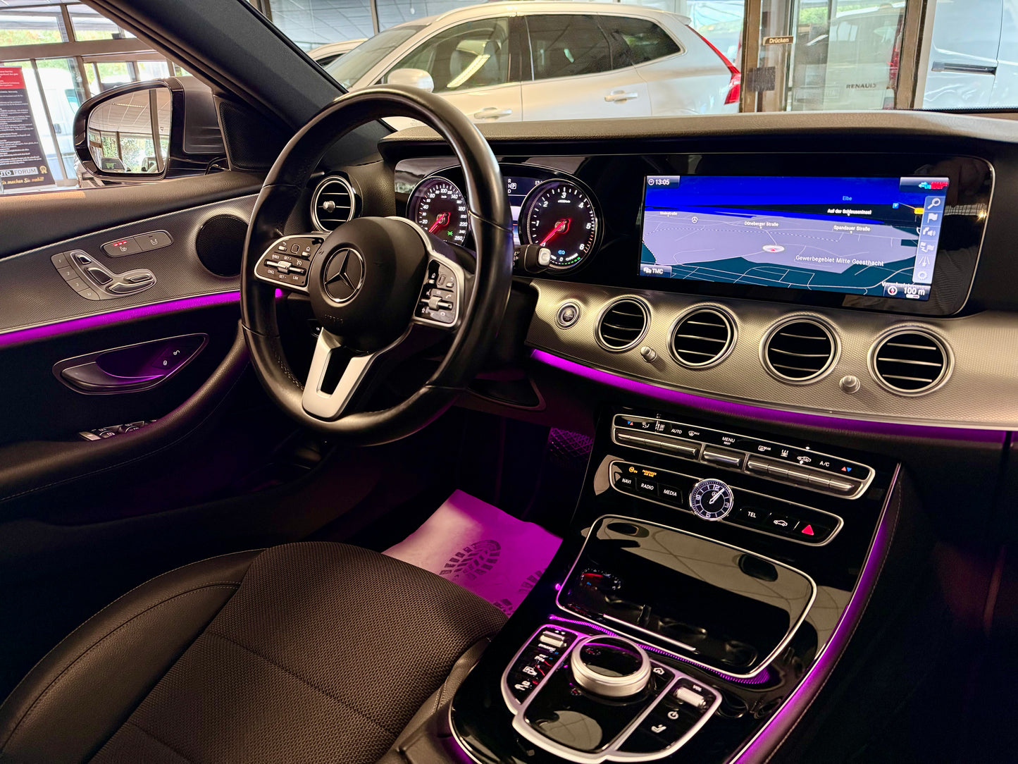Mercedes-Benz E 300 de T LEDER MEMORY 360CAM SHZ NAVI LEDER