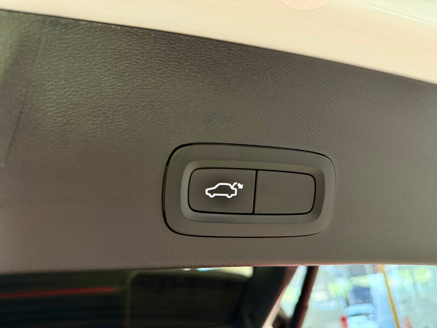 Volvo XC40 T4 AWD R-DESIGN LEDER AHK H/K MEMORY KAMERA