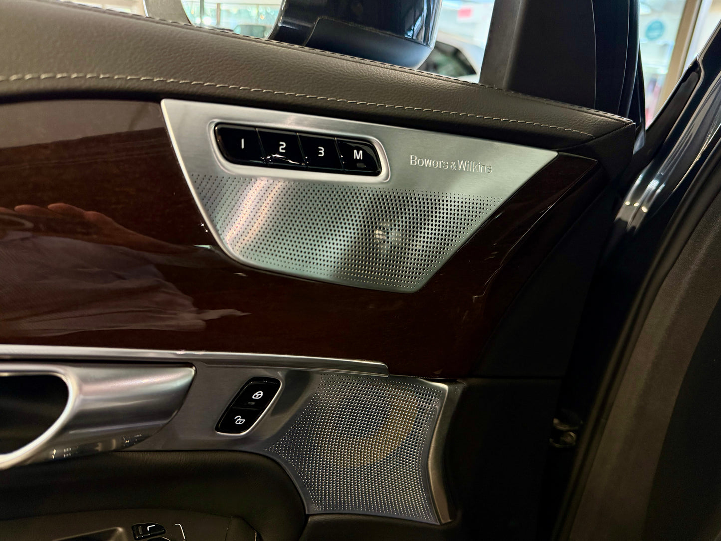 Volvo XC90 D5 AWD INSCRIPTION 7SITZ B&W MEMORY HEAD-UP
