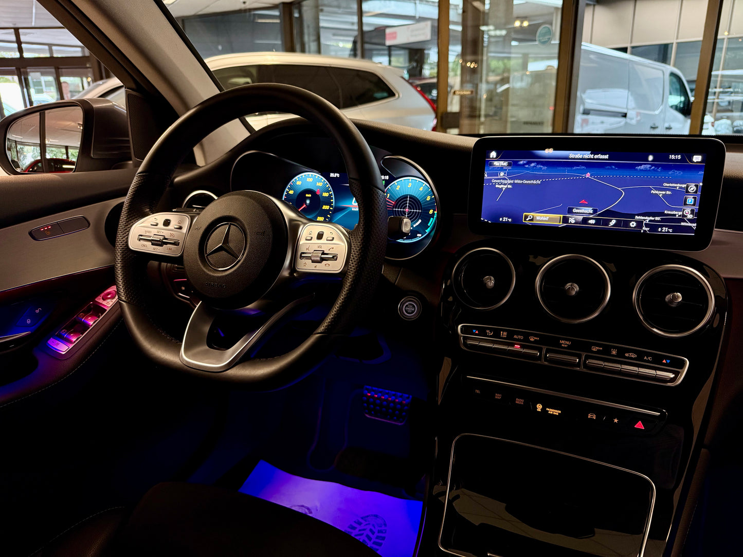 Mercedes-Benz GLC 300 de 4M AMG-LINE DIGITACHO LEDER NAVI CAM