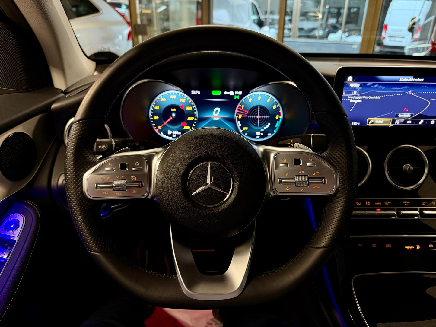 Mercedes-Benz GLC 300 de 4M AMG-LINE DIGITACHO LEDER NAVI CAM