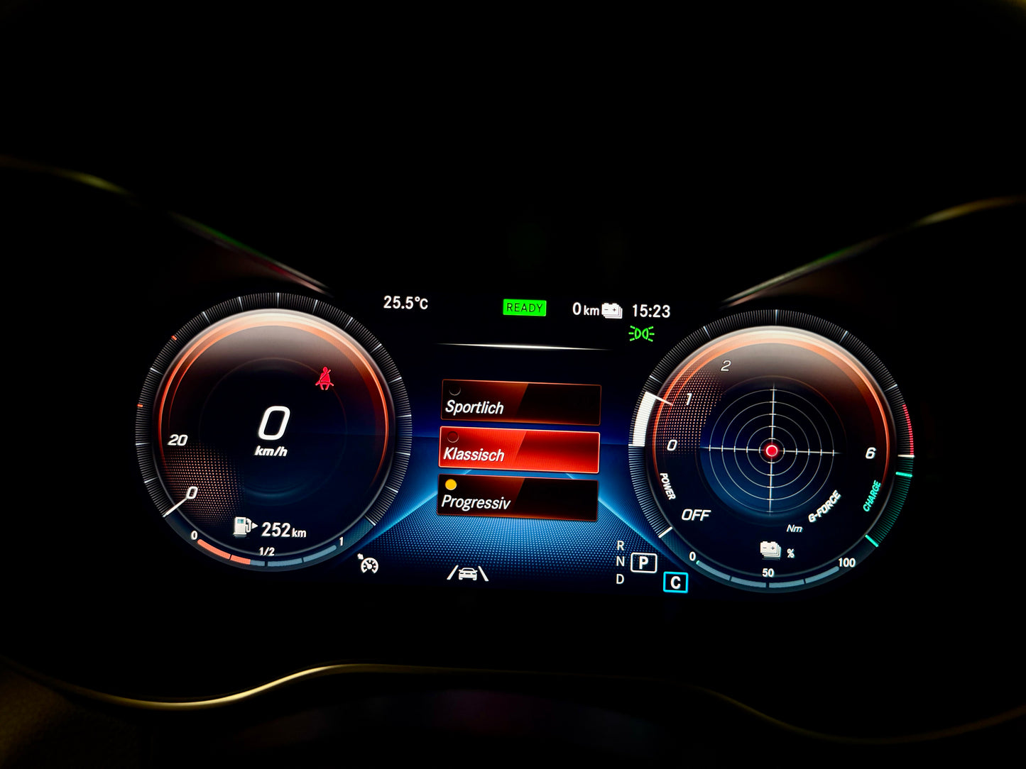 Mercedes-Benz GLC 300 de 4M AMG-LINE DIGITACHO LEDER NAVI CAM