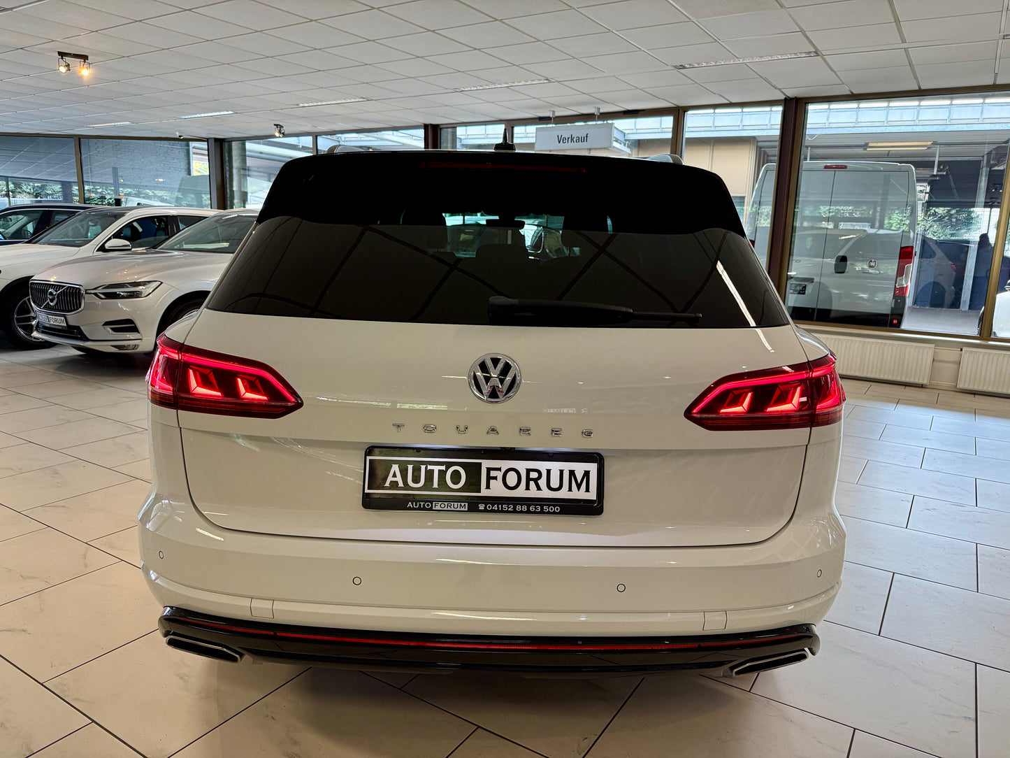 Volkswagen Touareg 3.0 TDI 4M R-LINE BLACK AHK NAVI LED STANDHEIZUNG