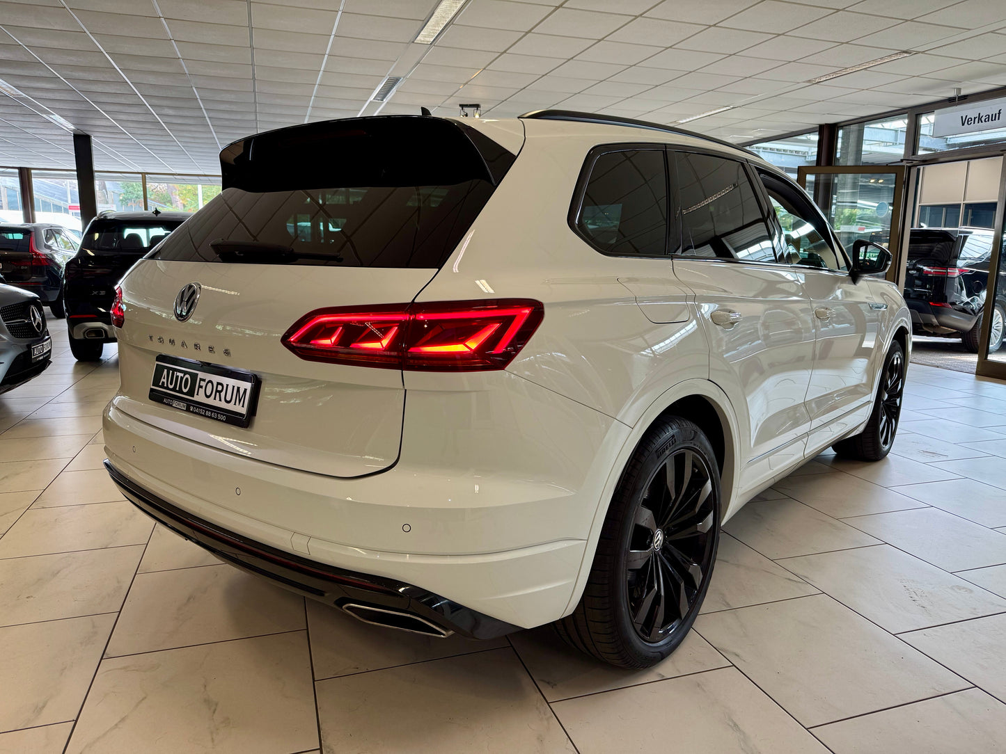 Volkswagen Touareg 3.0 TDI 4M R-LINE BLACK AHK NAVI LED STANDHEIZUNG