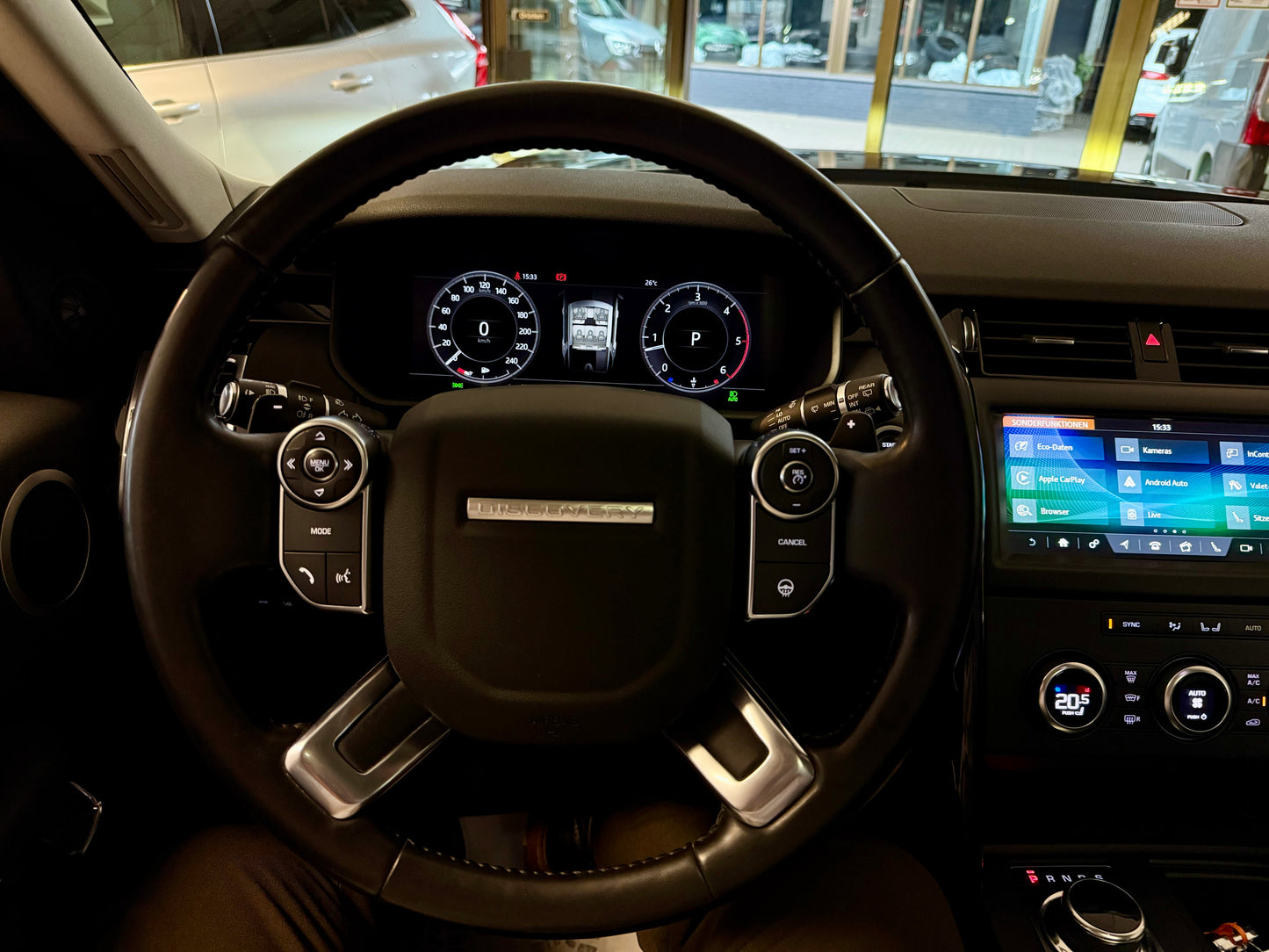Land Rover Discovery 3.0 D LEDER AHK LED LUFT PANO CAM SHZ