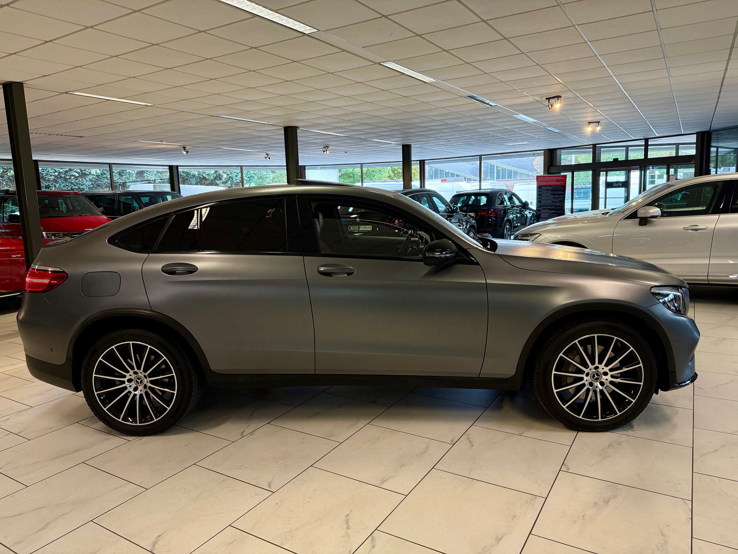 Mercedes-Benz GLC 250 4M AMG-LINE DESIGNO MAGNO AHK BURMESTER