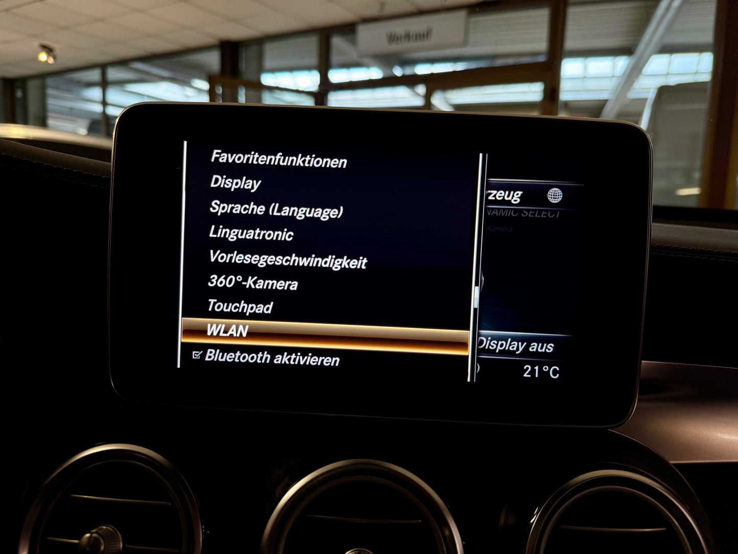 Mercedes-Benz GLC 250 4M AMG-LINE DESIGNO MAGNO AHK BURMESTER