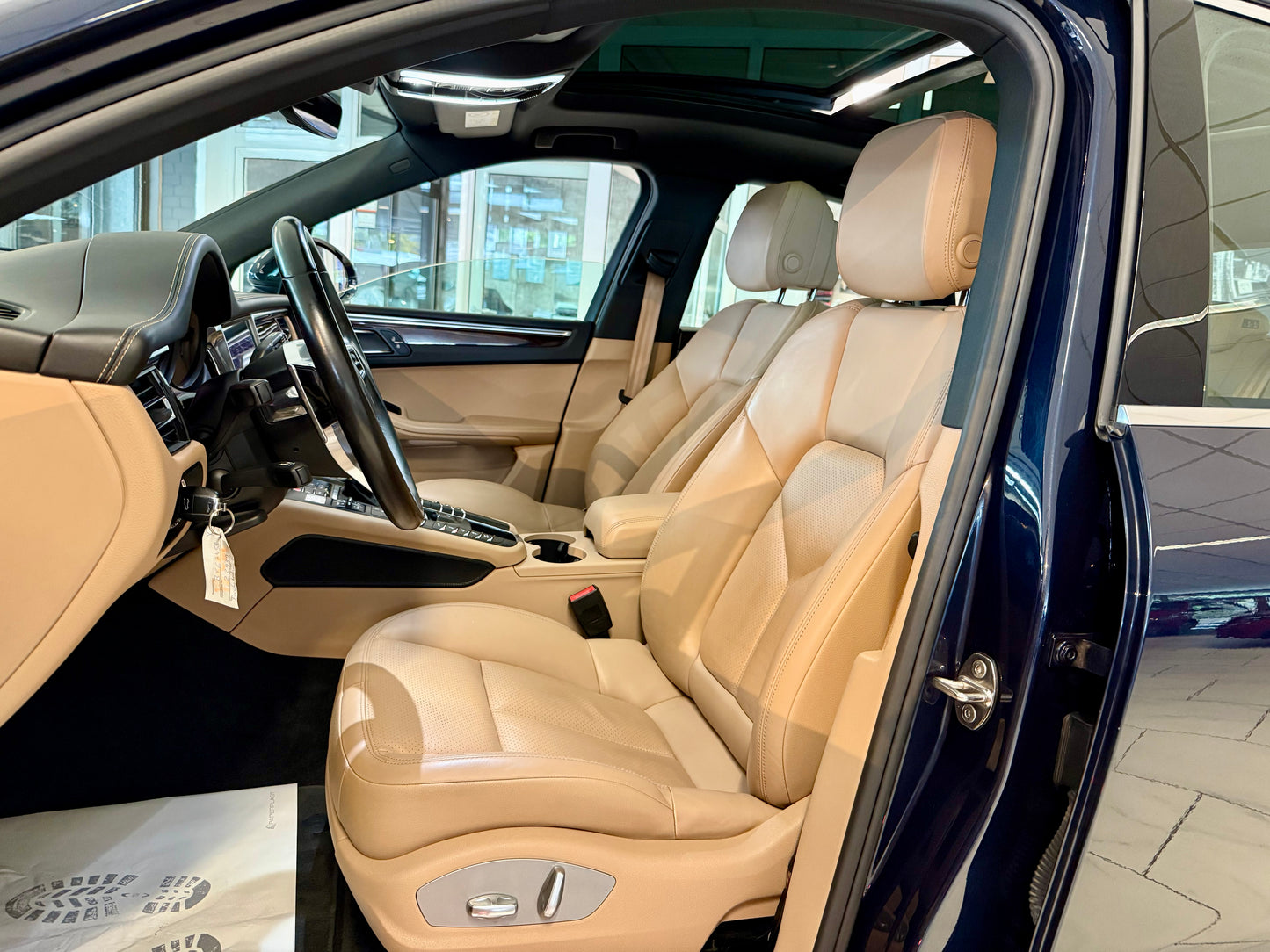 Porsche Macan S SPORTAGA LEDER PANO SHZ KAMERA PDC LED