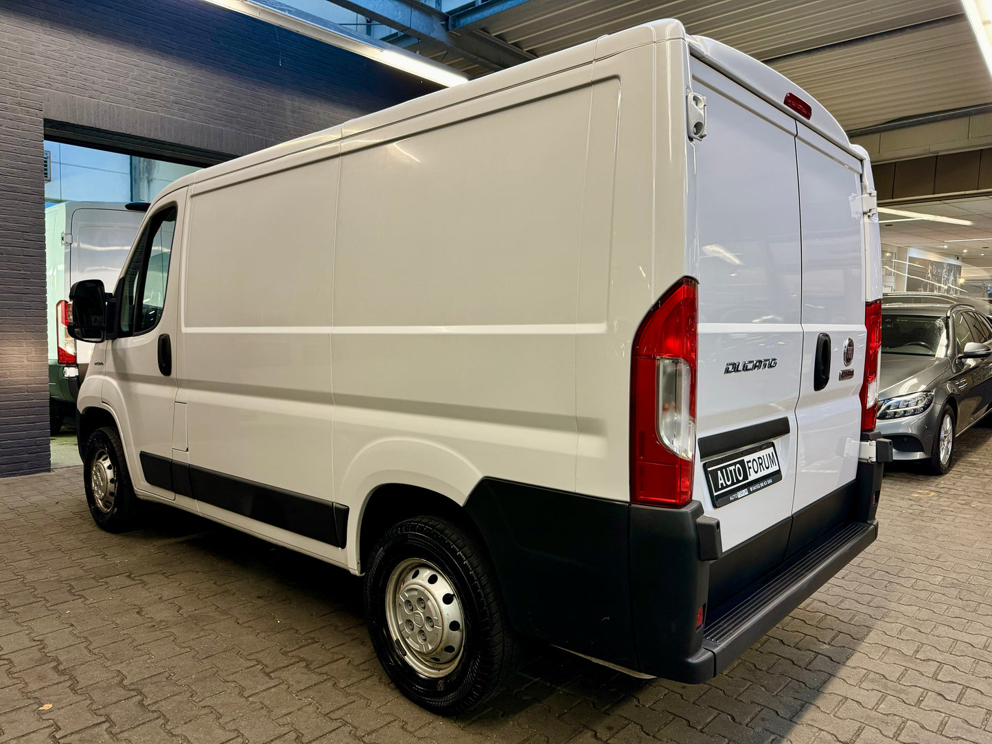 Fiat Ducato 2.3 JTD L1H1 130 3,0t VOLLVERKLEIDET