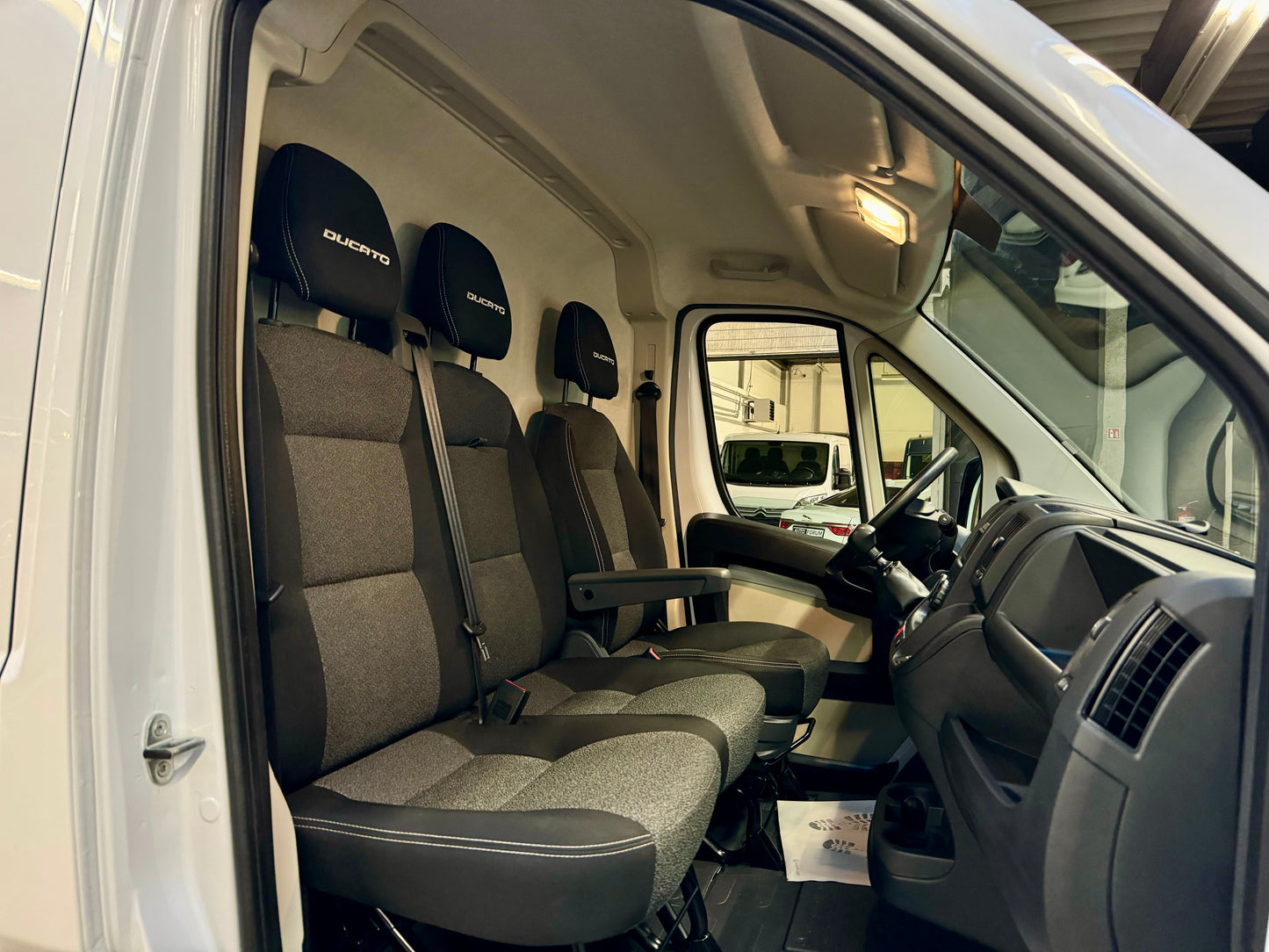 Fiat Ducato 2.3 JTD L1H1 130 3,0t VOLLVERKLEIDET