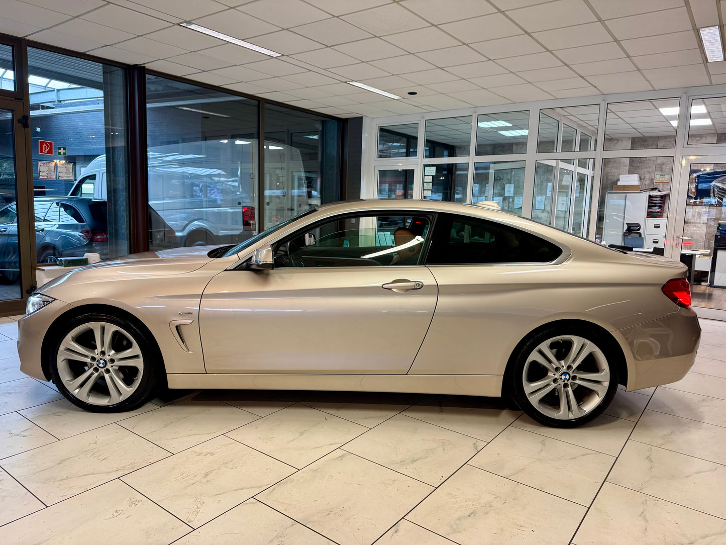 BMW 420d COUPE LUXURY LEDER NAVI PROF PDC LED SHZ