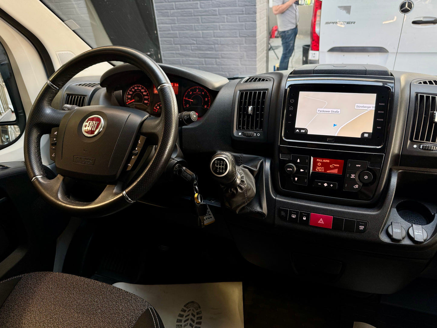 Fiat Ducato 2.3D L4H2 MAXI 3,5t AHK STANDHZG NAVI CAM
