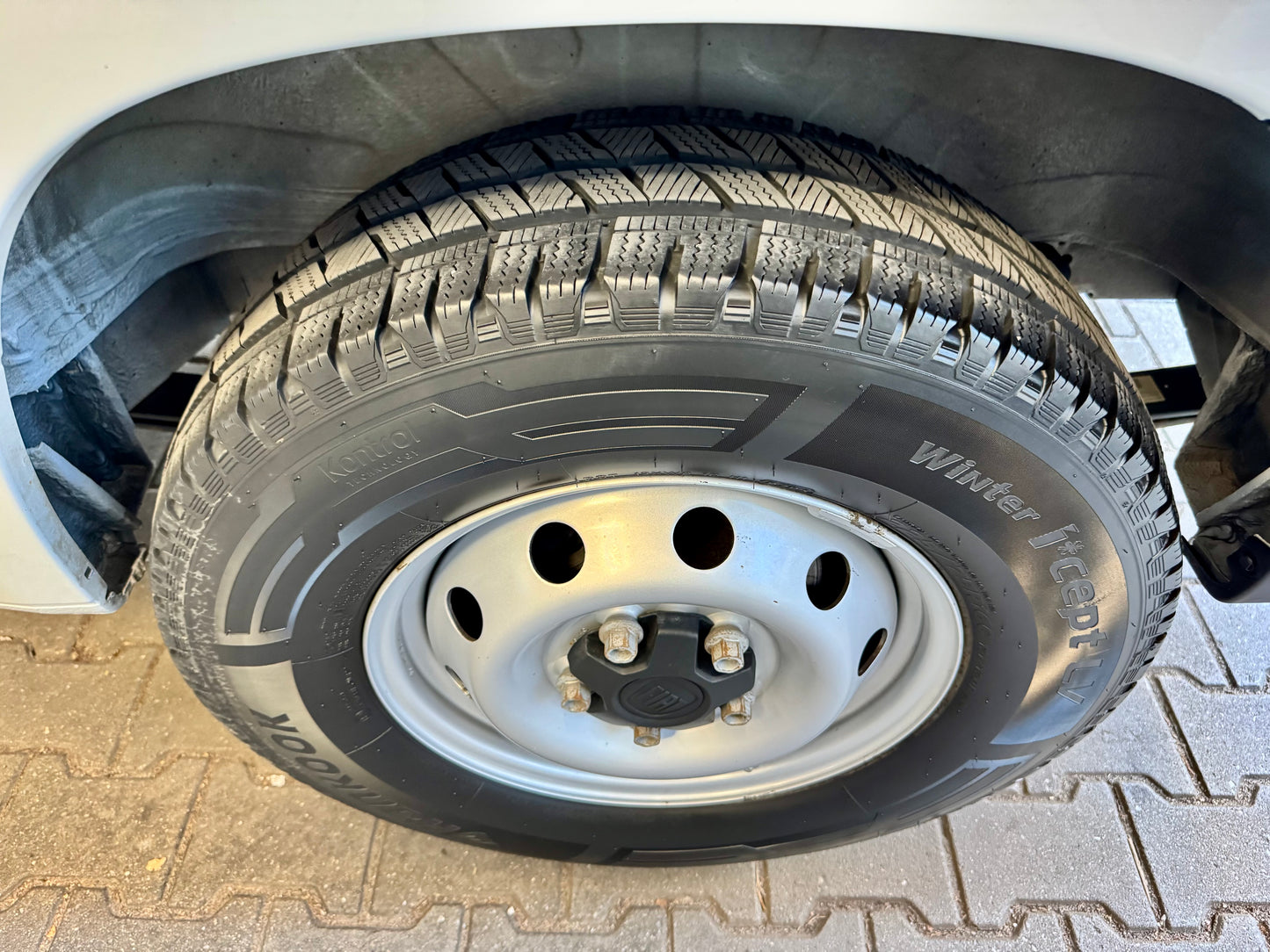 Fiat Ducato 2.3D L4H2 MAXI 3,5t AHK STANDHZG NAVI CAM