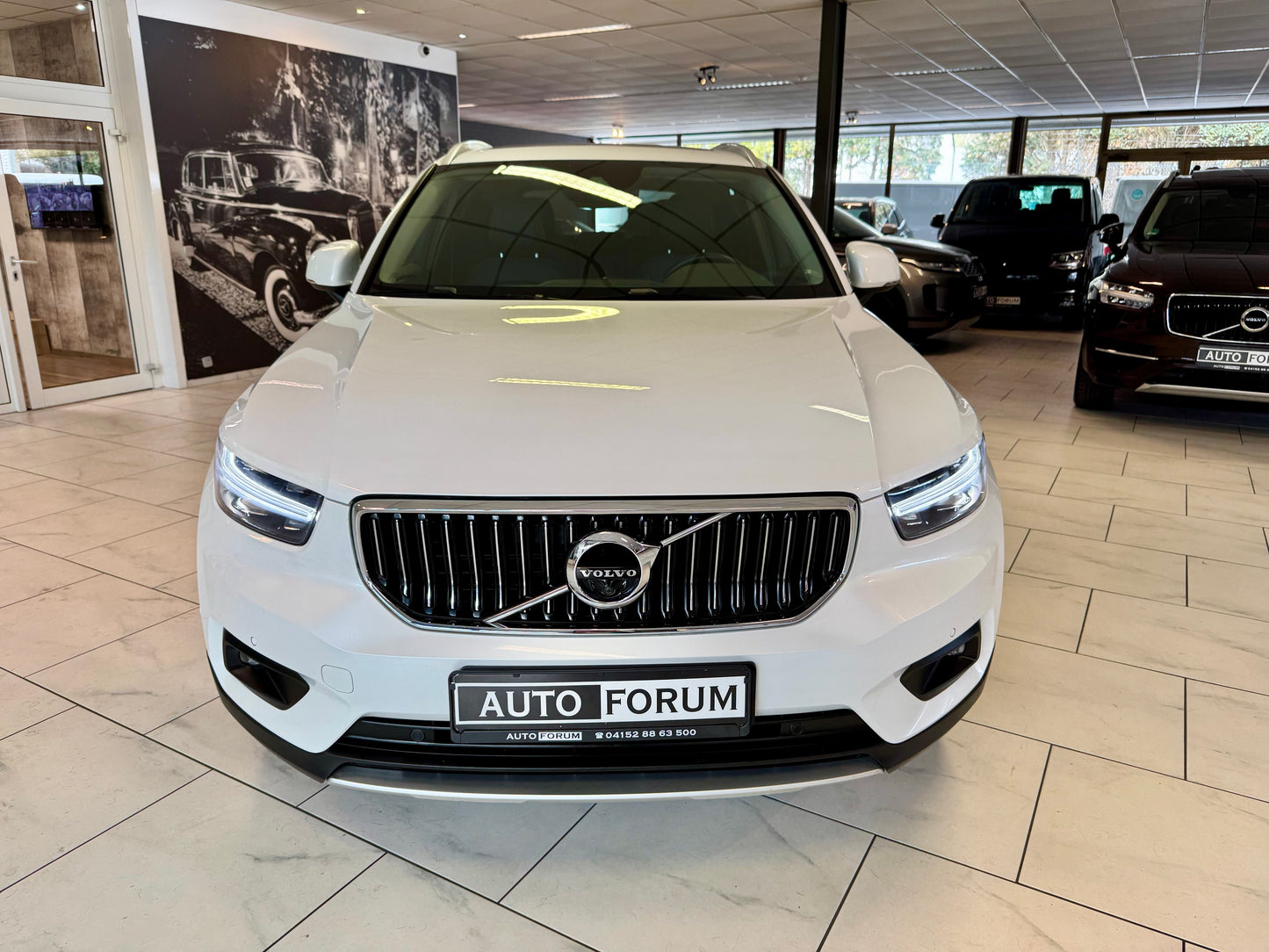 Volvo XC40 2.0 D4 AWD INSCRIPTION LEDER 360CAM AHK NAV