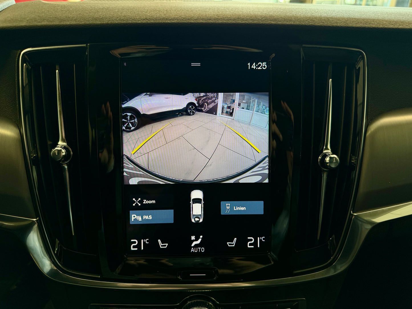 Volvo S90 T4 AUT LEDER NAVI LED H/K PDC CAM SHZ MEMORY