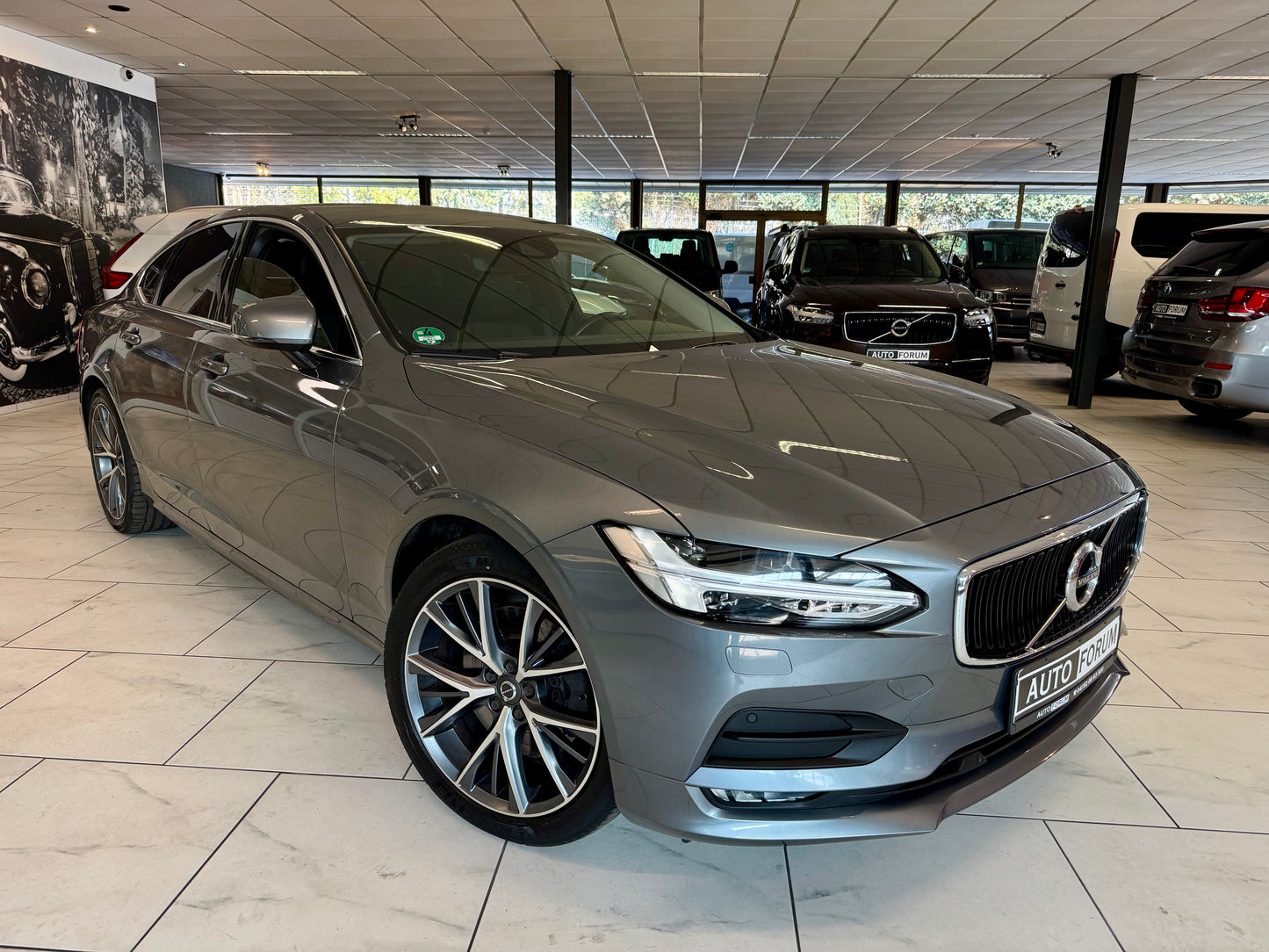 Volvo S90 T4 AUT LEDER NAVI LED H/K PDC CAM SHZ MEMORY