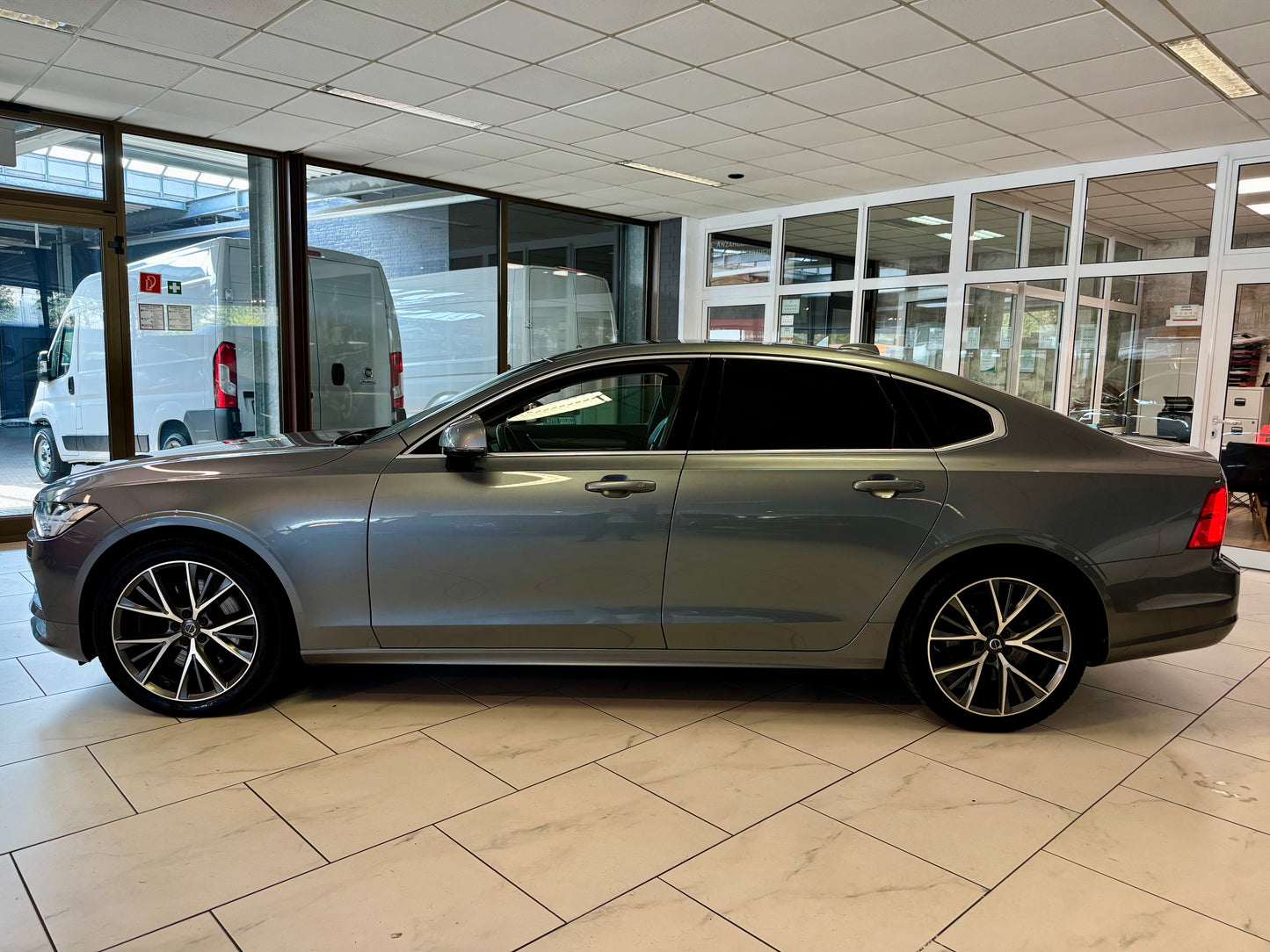 Volvo S90 T4 AUT LEDER NAVI LED H/K PDC CAM SHZ MEMORY