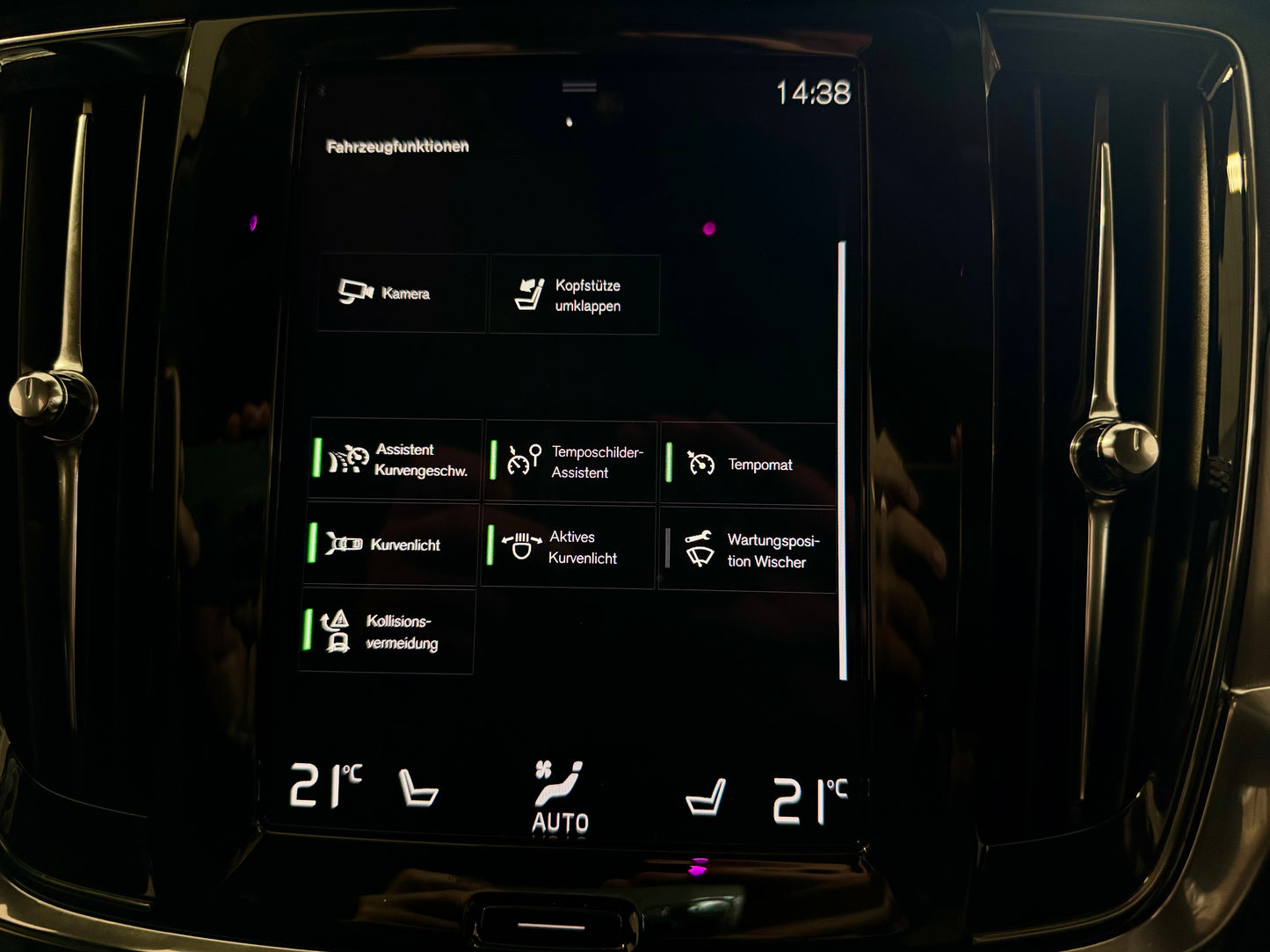 Volvo S90 T4 AUT LEDER NAVI LED H/K PDC CAM SHZ MEMORY