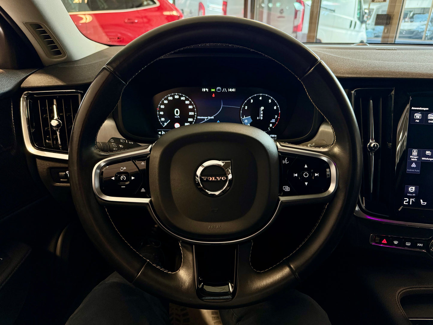 Volvo S90 T4 AUT LEDER NAVI LED H/K PDC CAM SHZ MEMORY