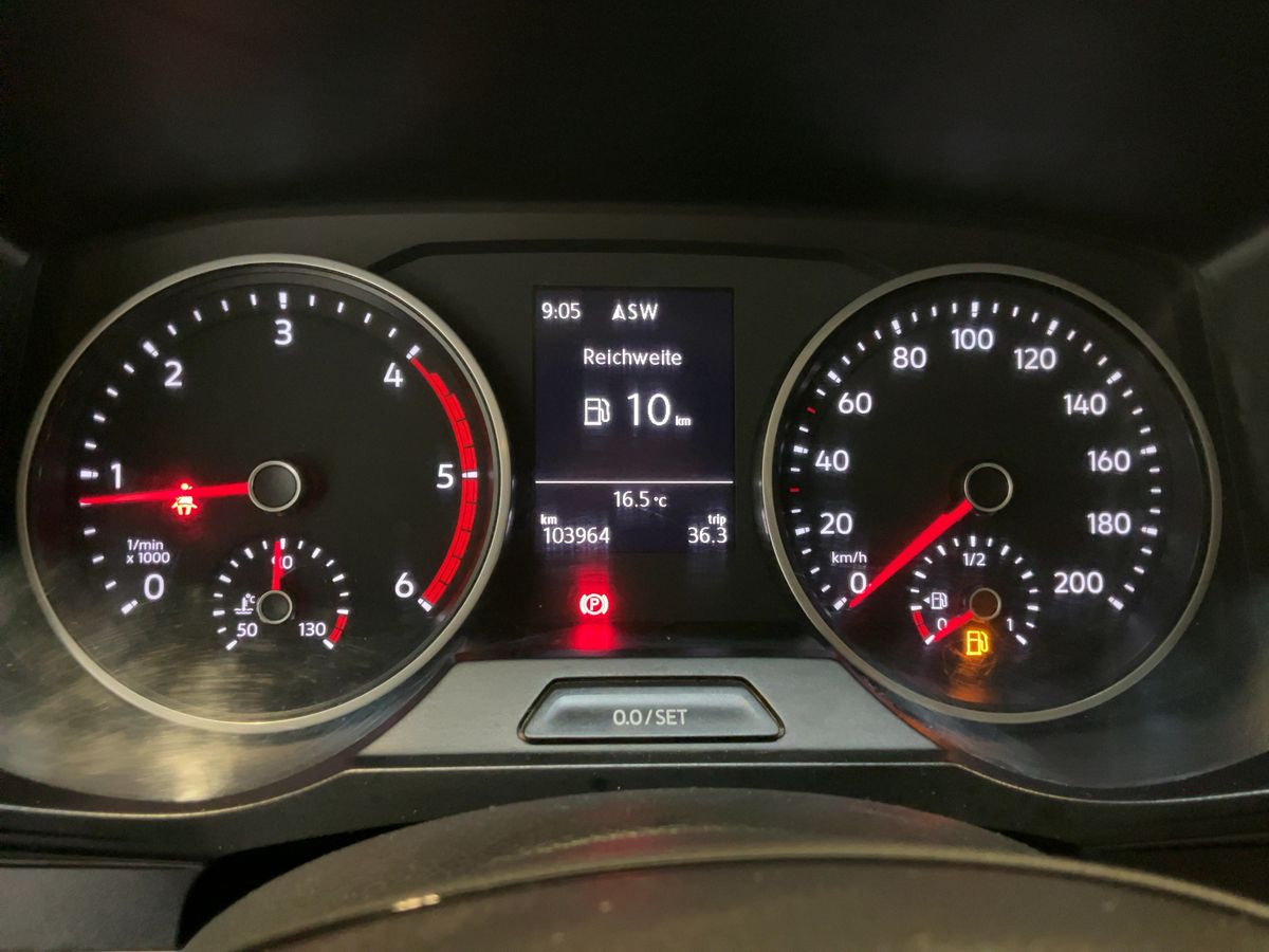 Volkswagen Crafter 2.0 TDI L3H3 NAVI AHK KLIMA SHZ CAM 3,5t