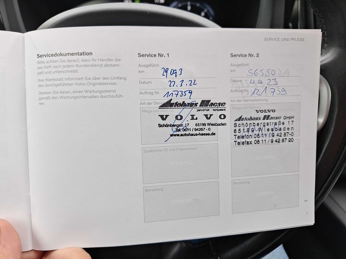 Volvo XC60 B4 AWD INSCRIPTION LEDER AHK H/K STANDHZG