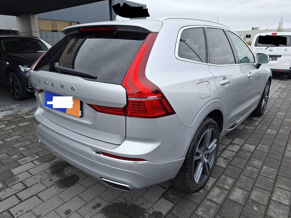 Volvo XC60 B4 AWD INSCRIPTION LEDER AHK H/K STANDHZG