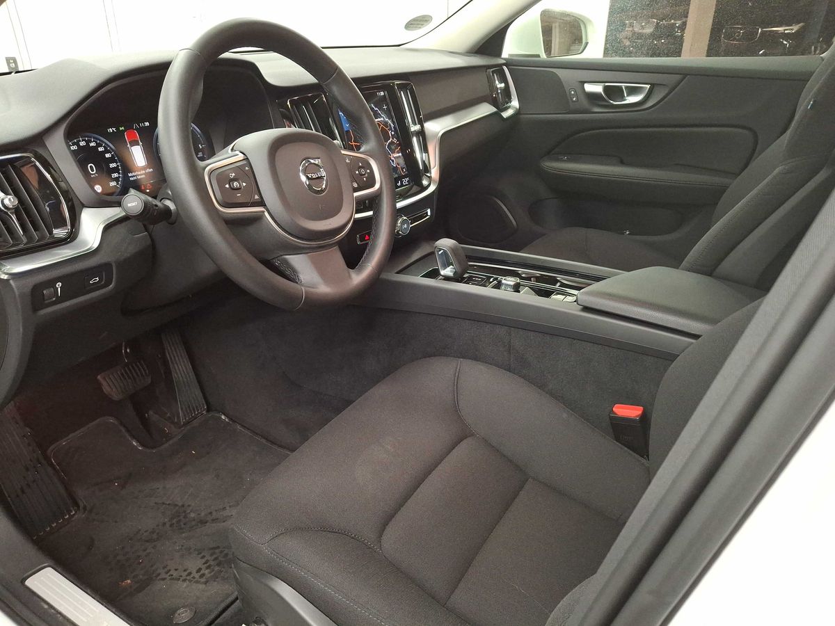 Volvo V60 2.0 B4 AUT NAVI KAMERA AHK 4xSHZ PDC MEMORY