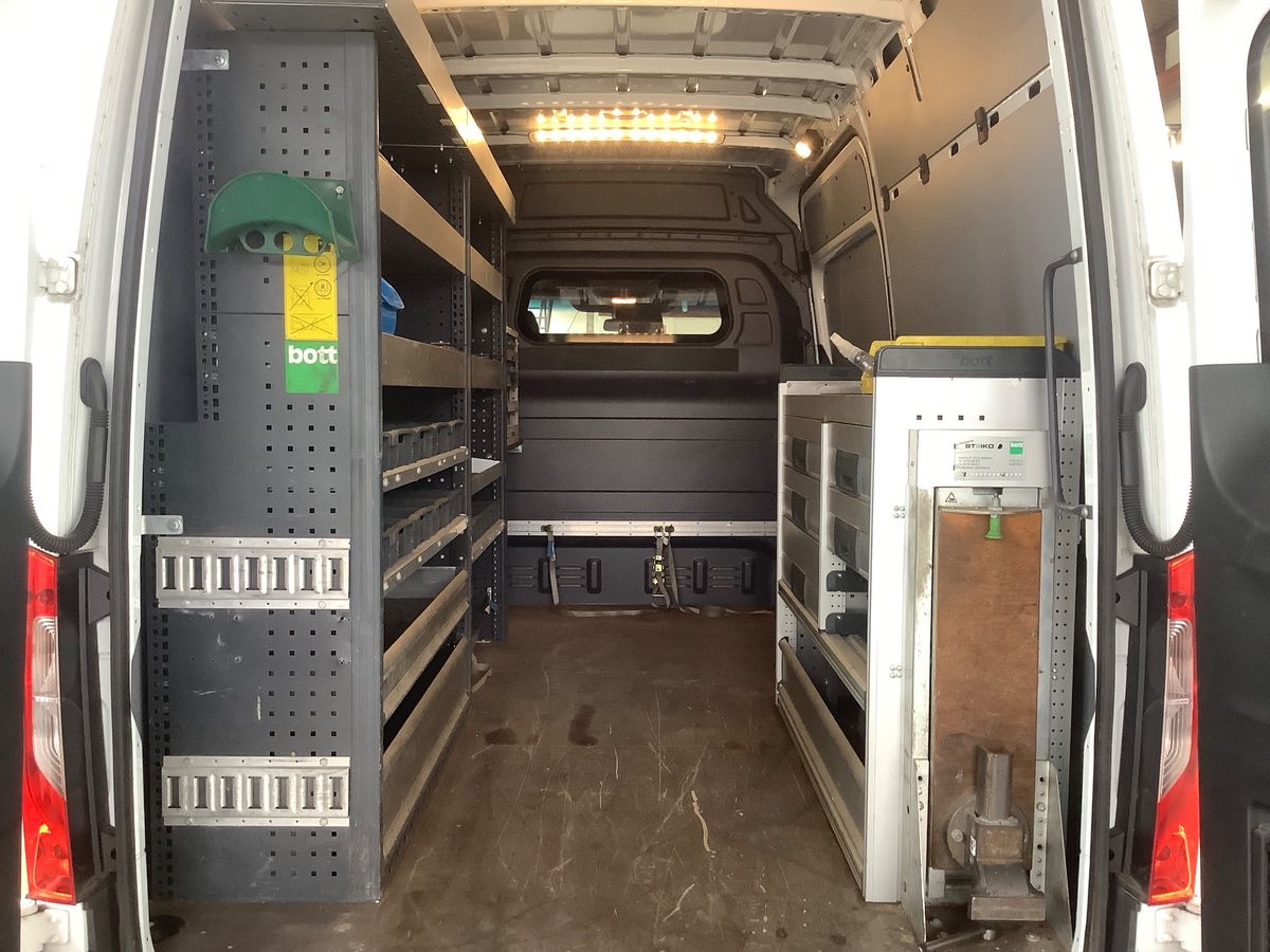 Mercedes-Benz Sprinter 311 CDI L2H2 WERKSTATT BOTT KLIMA AHK