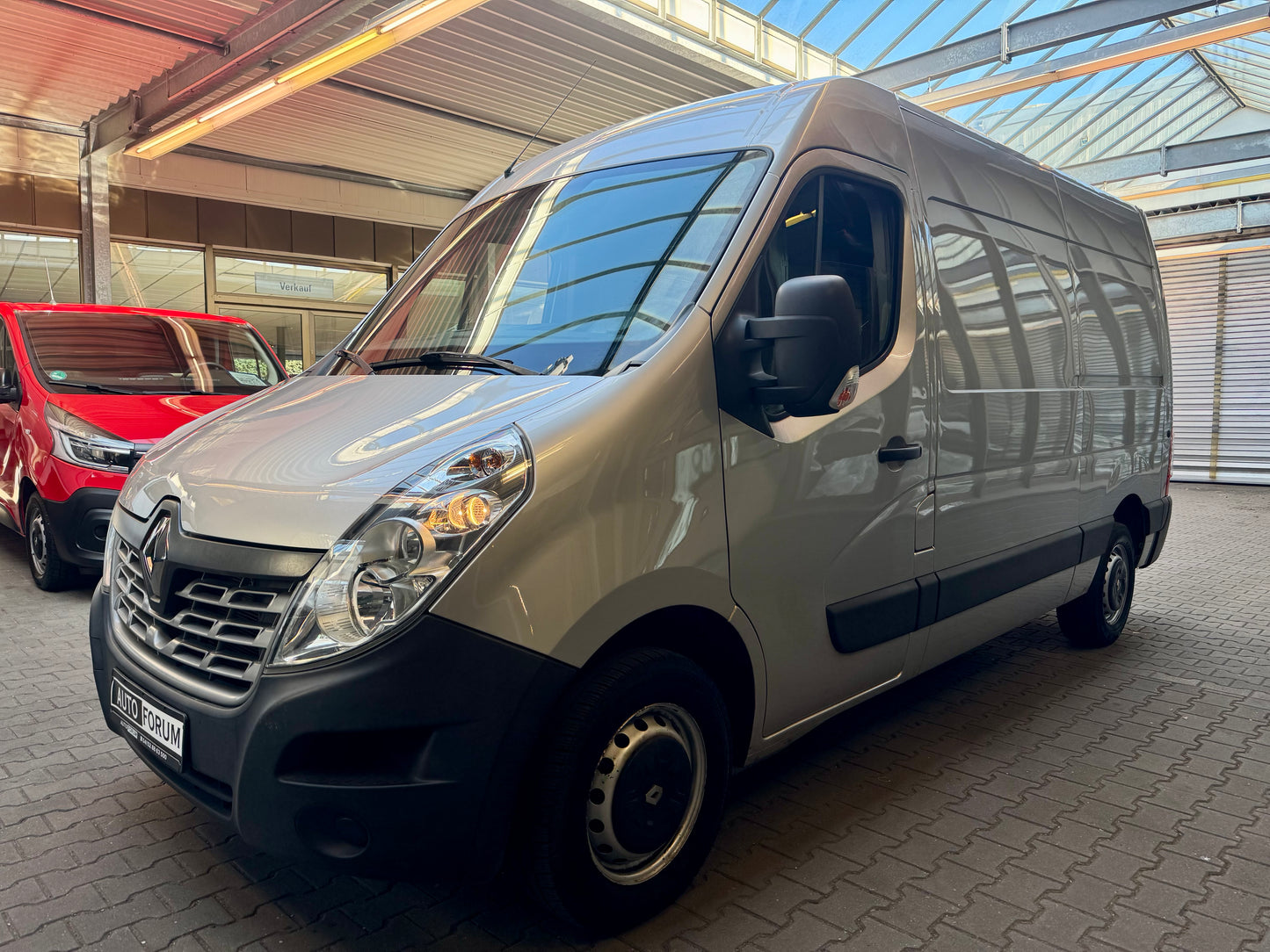 Renault Master 2.3 dCi L2H2 3STZ KLIMA REGALE WÜRTH CAM