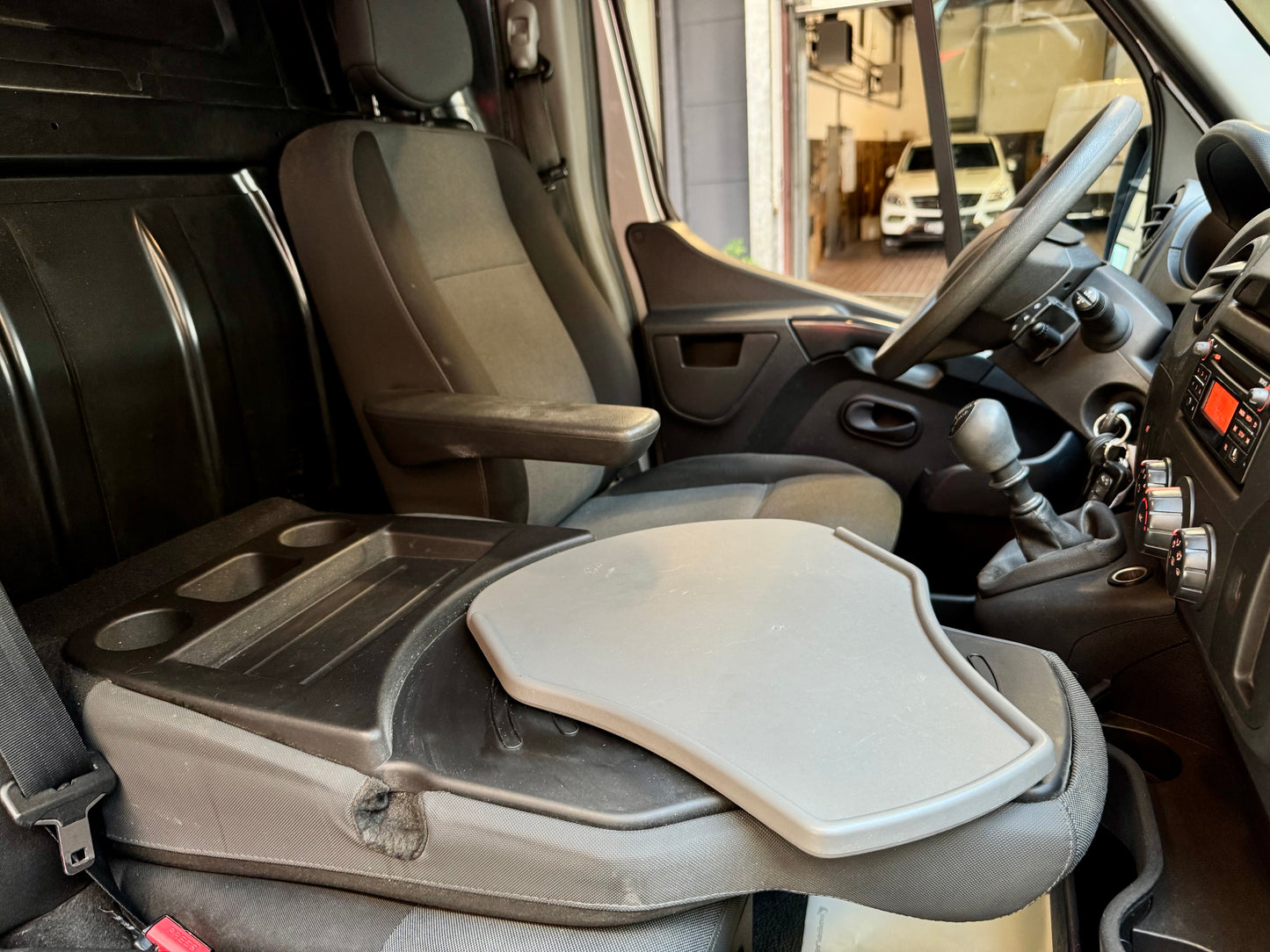 Renault Master 2.3 dCi L2H2 3STZ KLIMA REGALE WÜRTH CAM