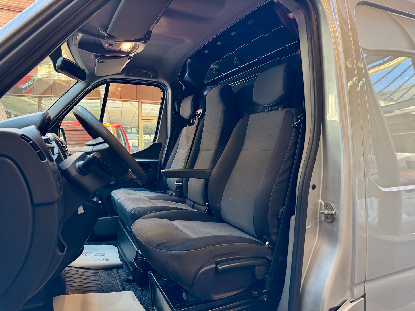 Renault Master 2.3 dCi L2H2 3STZ KLIMA REGALE WÜRTH CAM