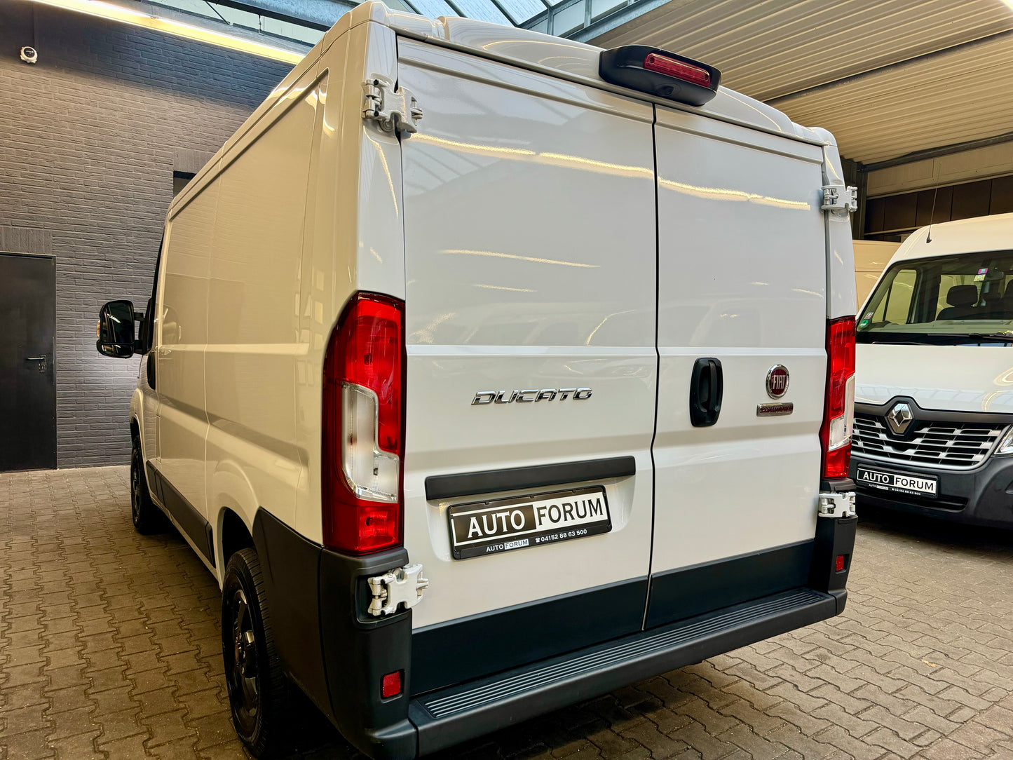 Fiat Ducato 2.3 D L1H1 AUTOMATIK NAVI KLIMA LED CAM