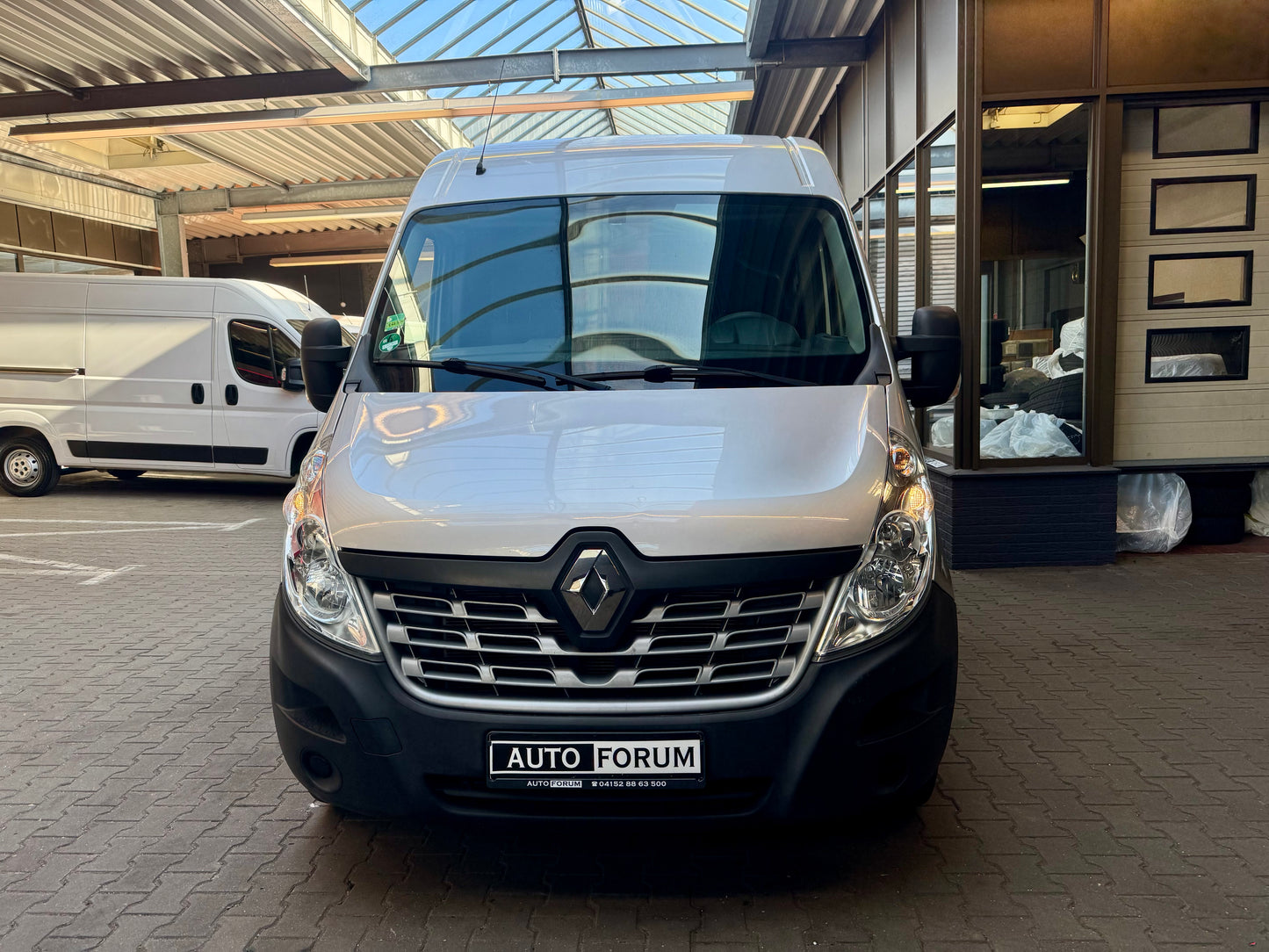 Renault Master 2.3 dCi L2H2 3STZ KLIMA REGALE WÜRTH CAM