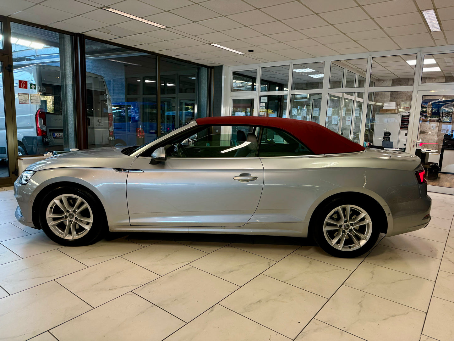 Audi A5 2.0 TFSI CABRIO AUT LEDER VIRTUAL NAVI LED