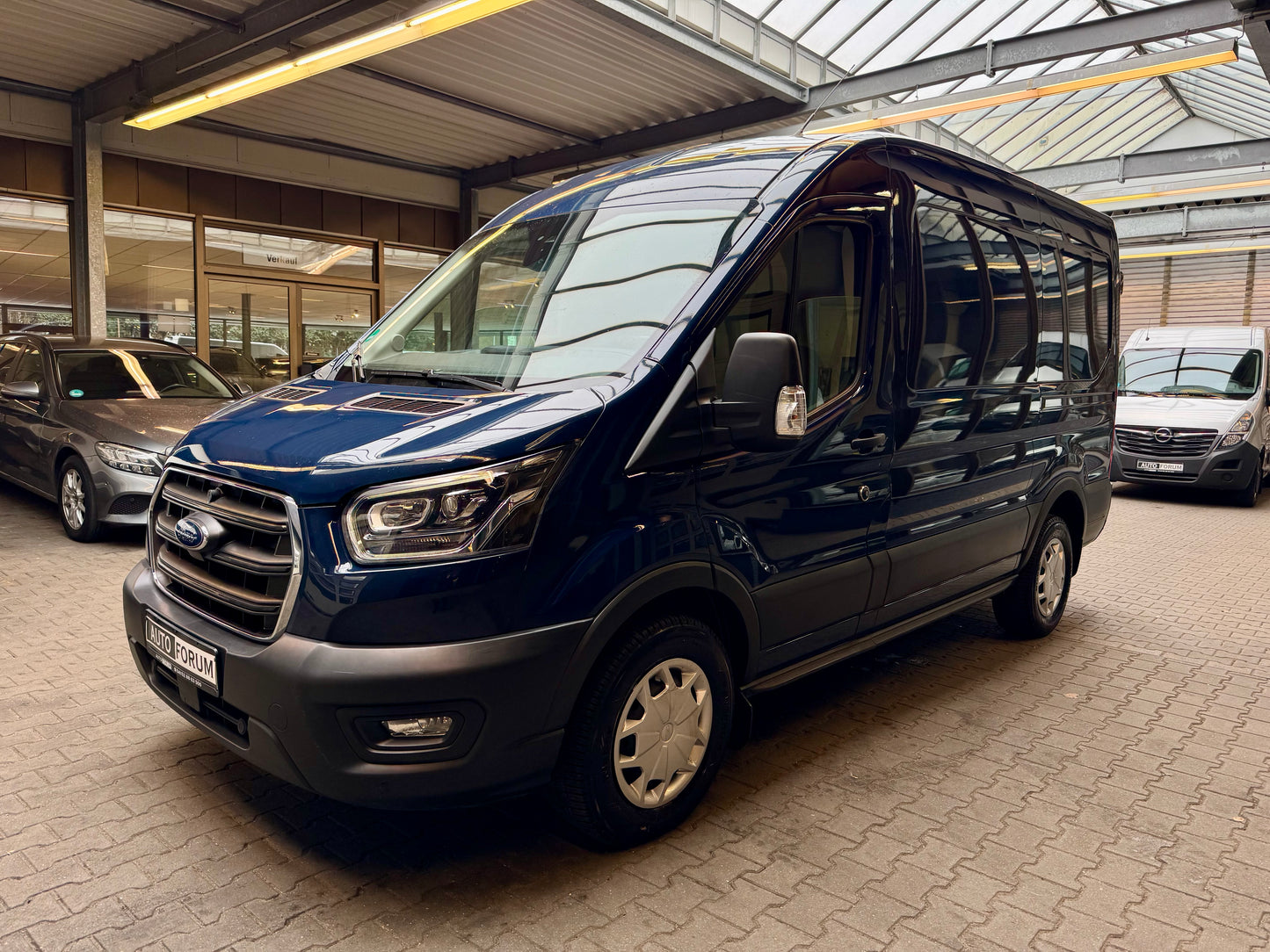 Ford Transit 2.0 TDCi L2H2 AUTOMATIK WERKSTATT REGALE