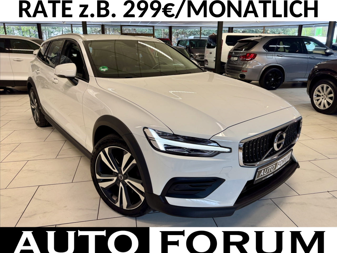Volvo V60 D4 CROSS COUNTRY AWD LEDER AHK NAVI LED CAM