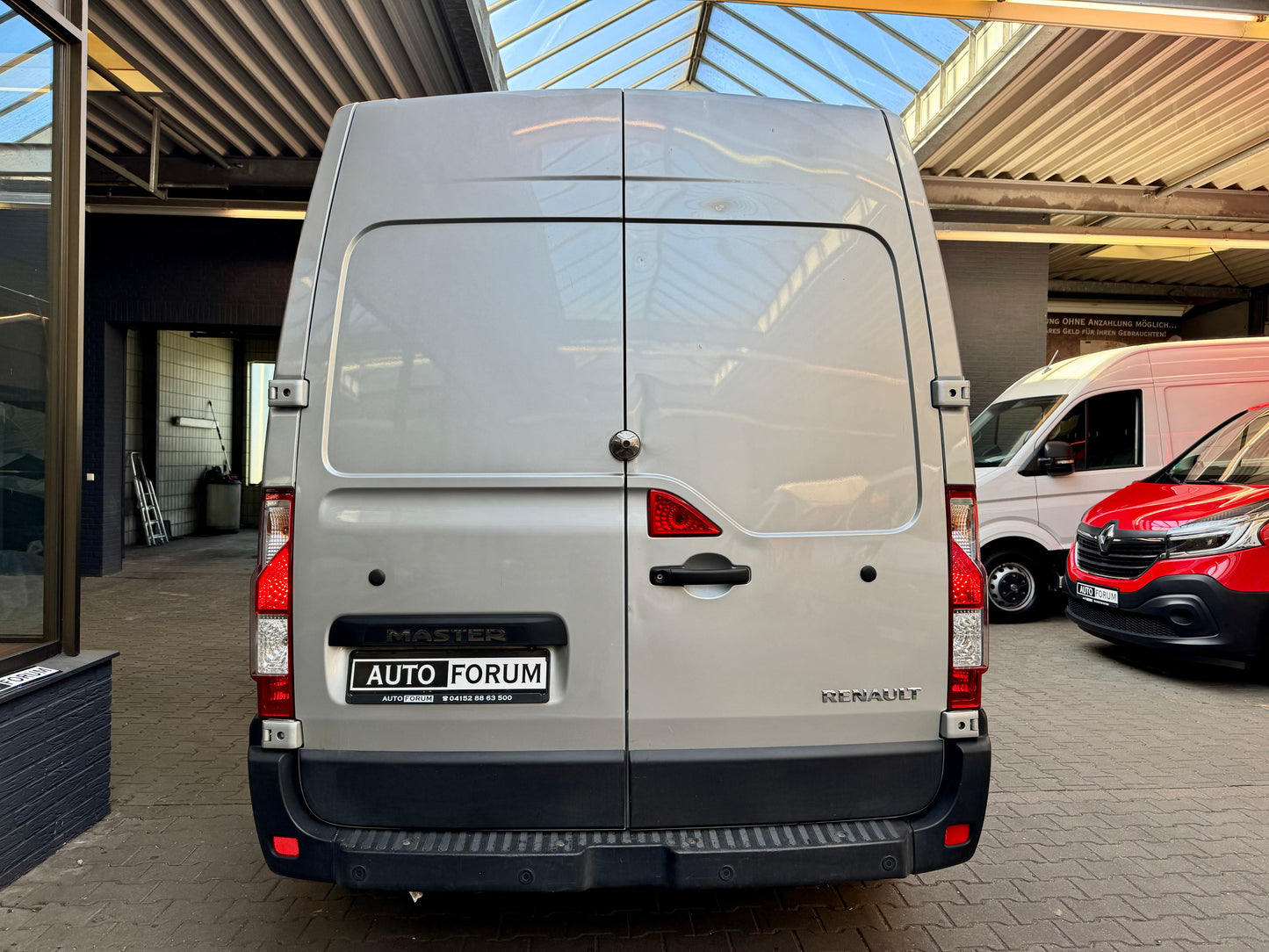 Renault Master 2.3 dCi L2H2 3STZ KLIMA REGALE WÜRTH CAM