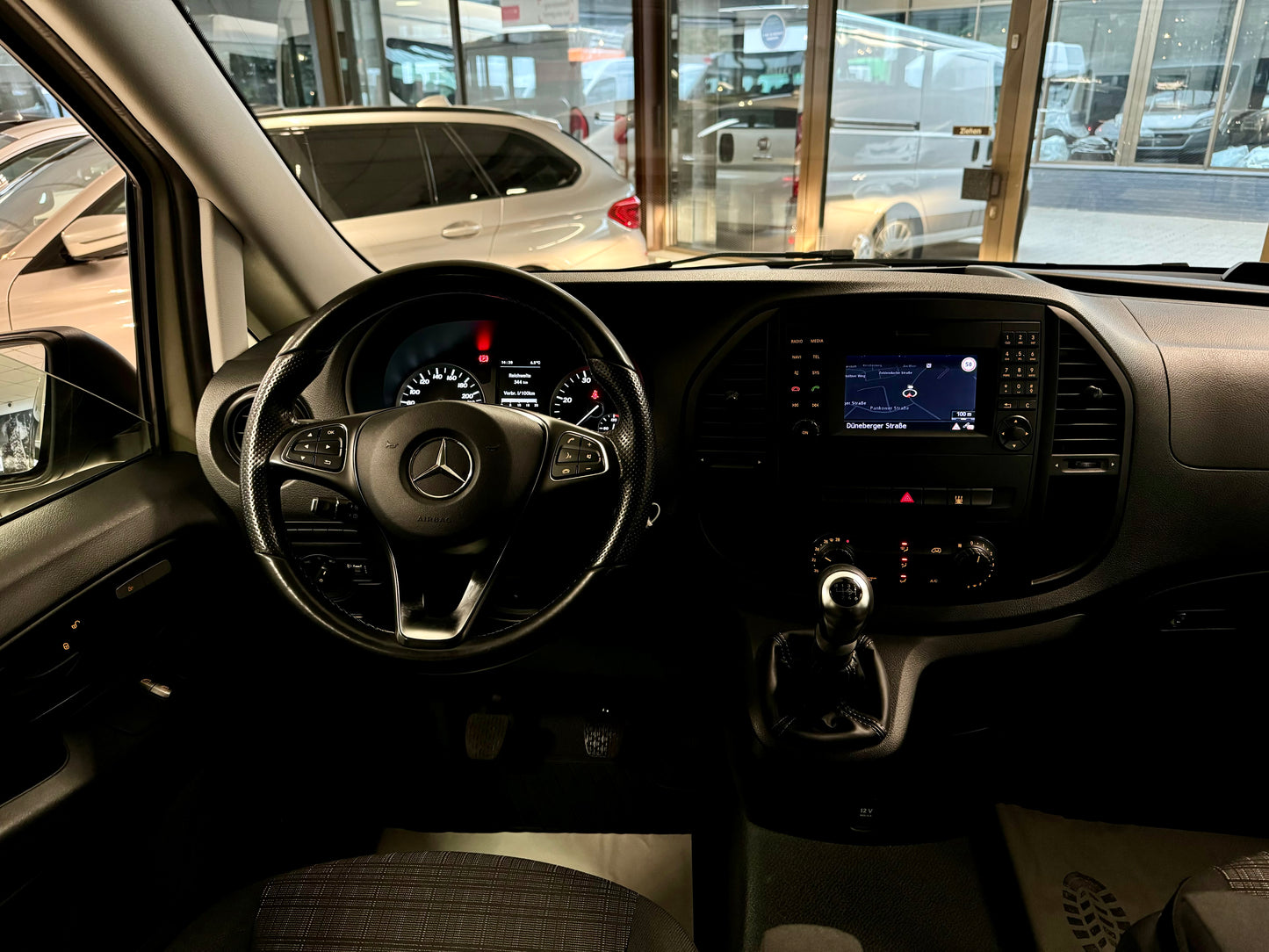 Mercedes-Benz Vito 109 CDI LANG L2 MIXTO 5SITZ KLIMA CAM NAVI